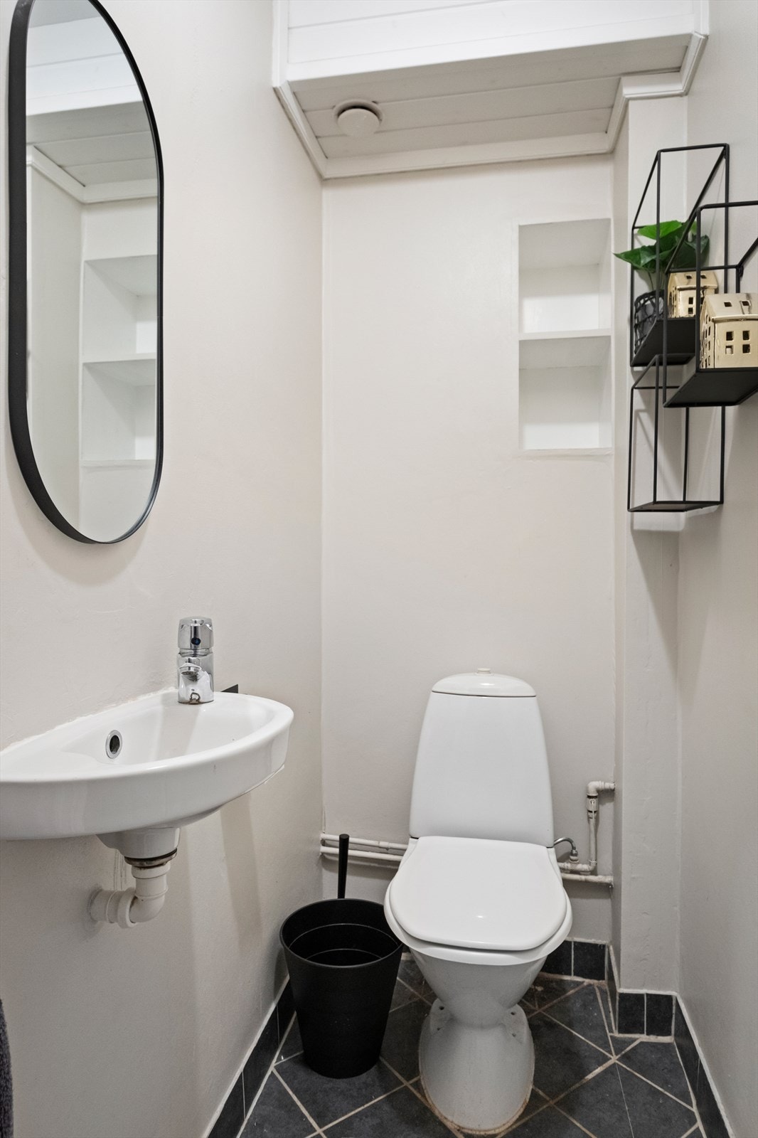 Toalettrom Galleribilde