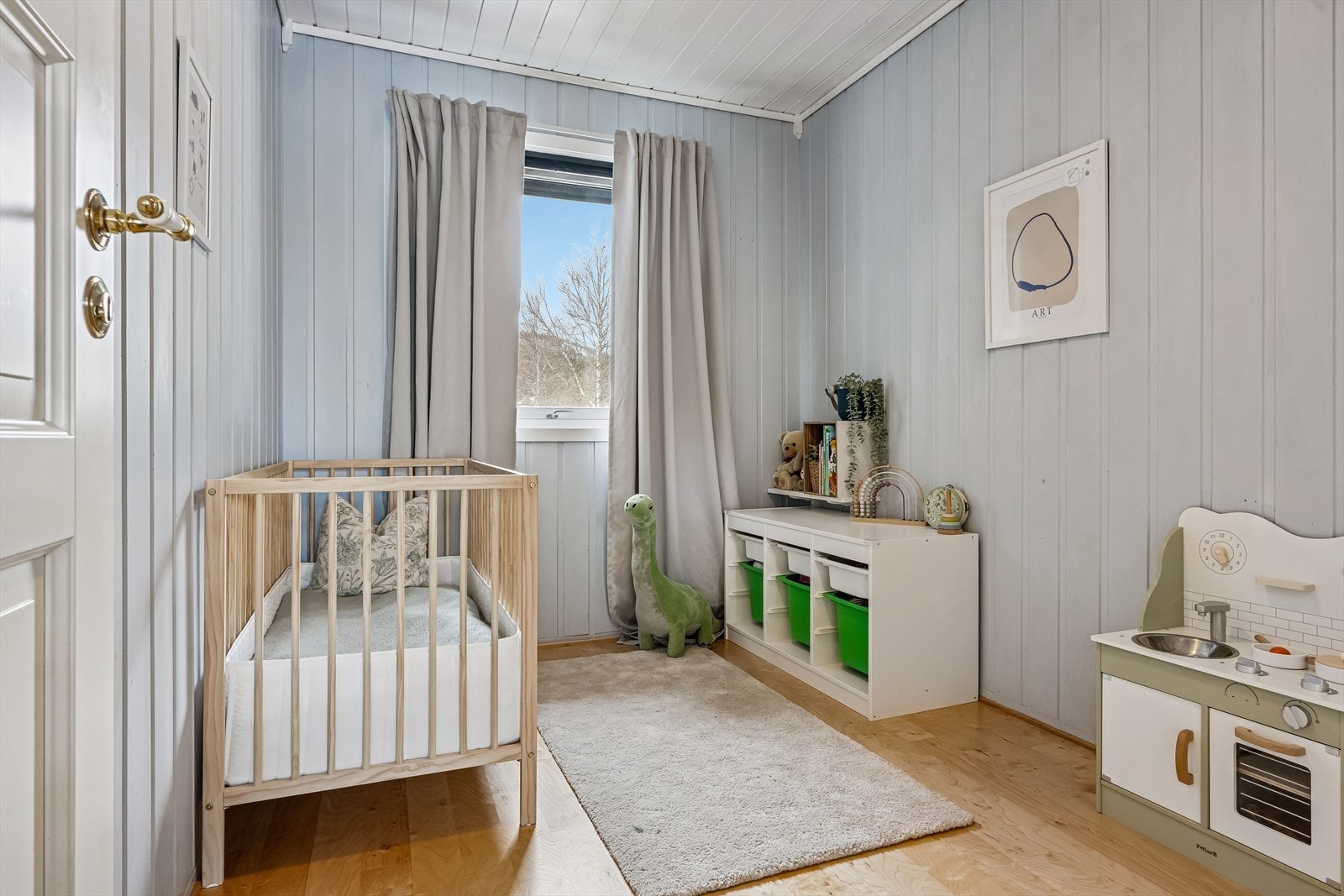 Soverom. 2(4) Galleribilde