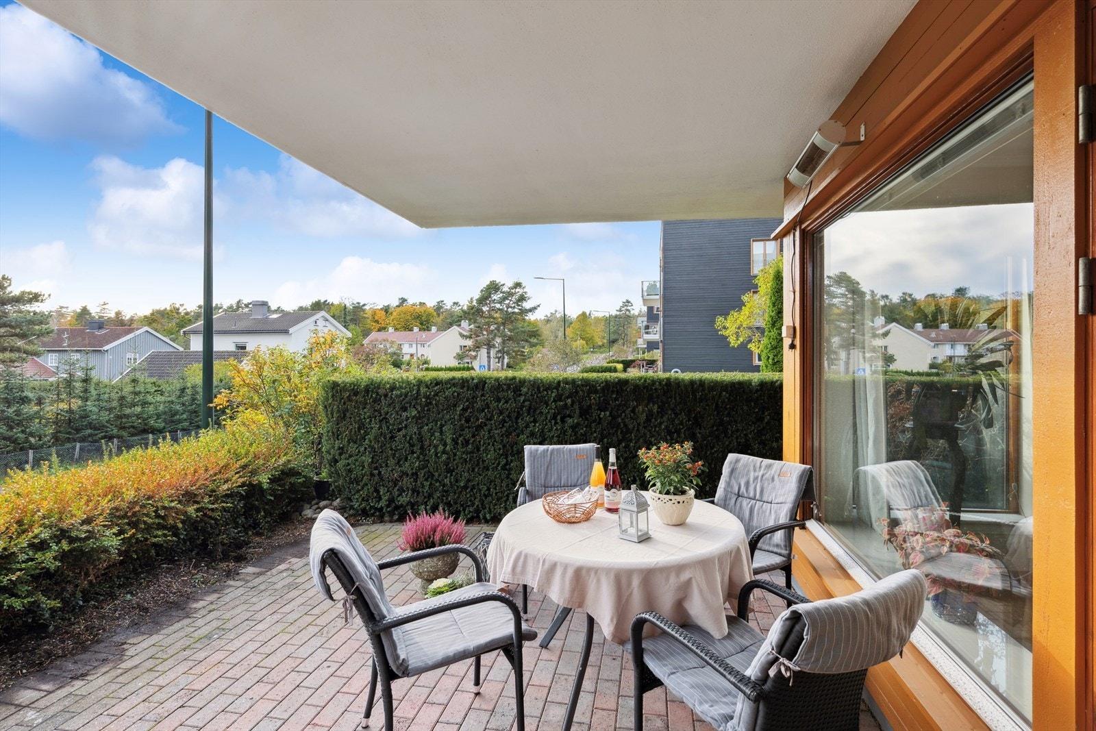 Her er det god plass til å innrede med utemøbler for sosiale sammenkomster. Galleribilde