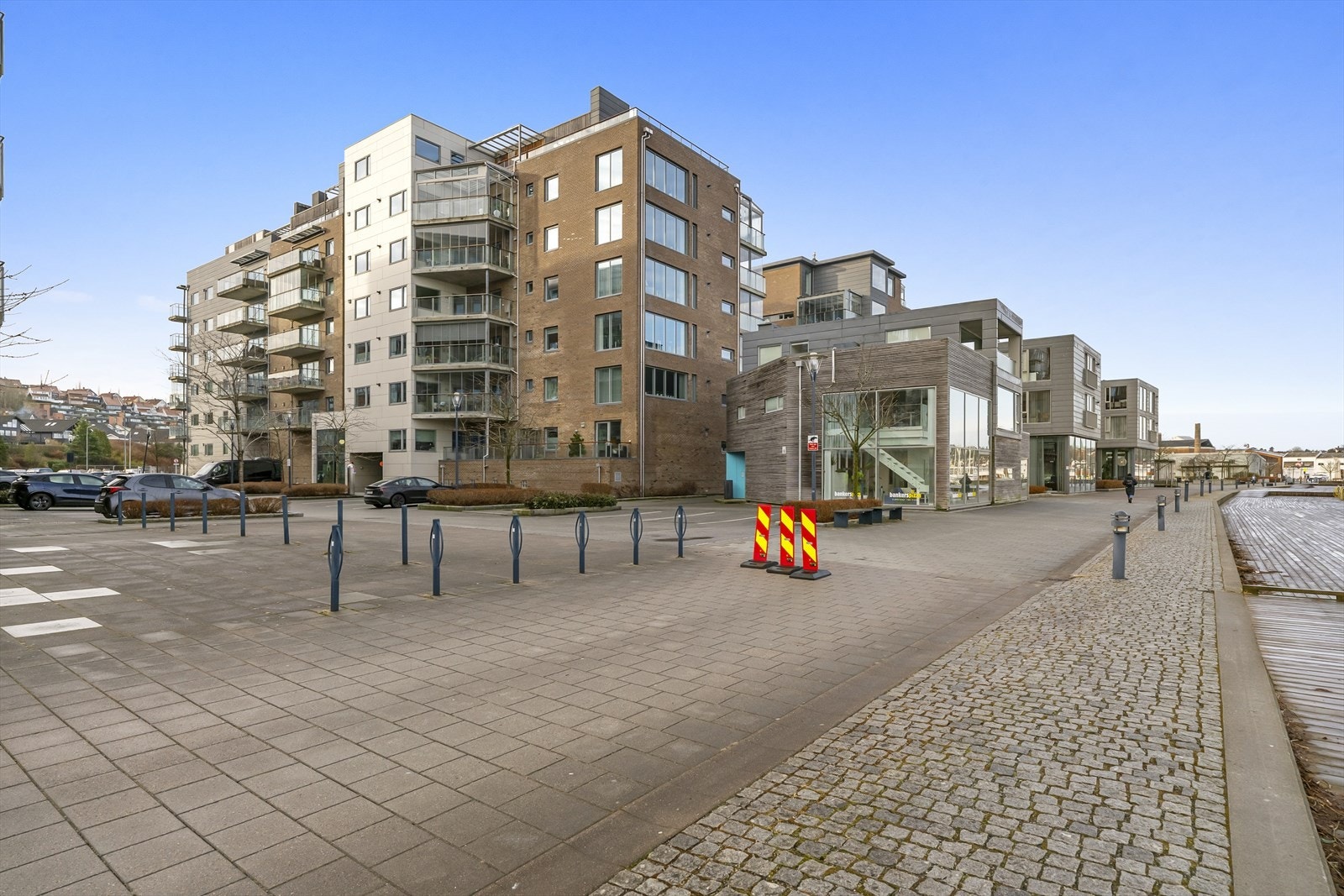 Her bor du meget sentralt i hjertet av Sandnes sentrum, med alt du trenger like i nærheten. Galleribilde