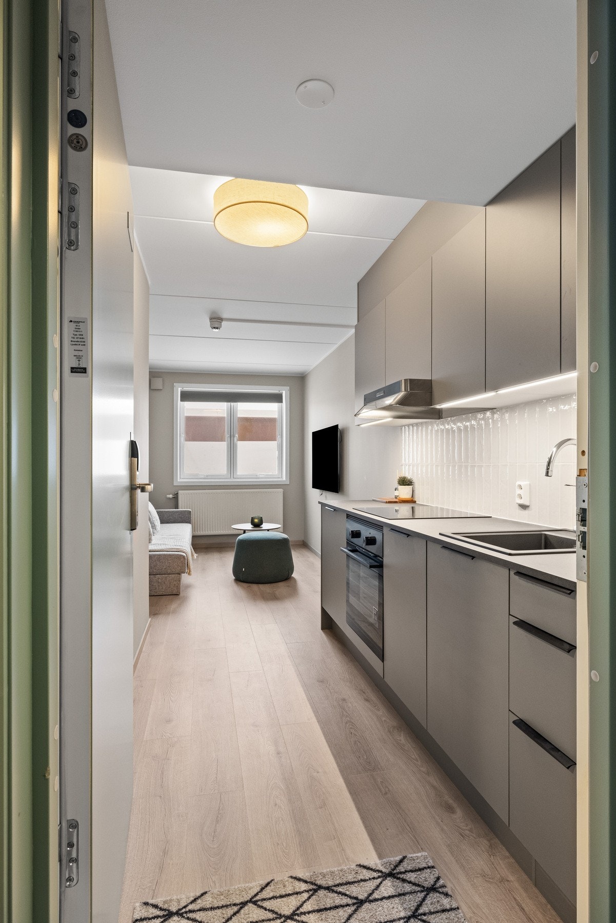 Callinganlegget i bygget er oppgradert til Unlock, dette gjør at man kan styre fellesinngangsdør med mobilen. Galleribilde