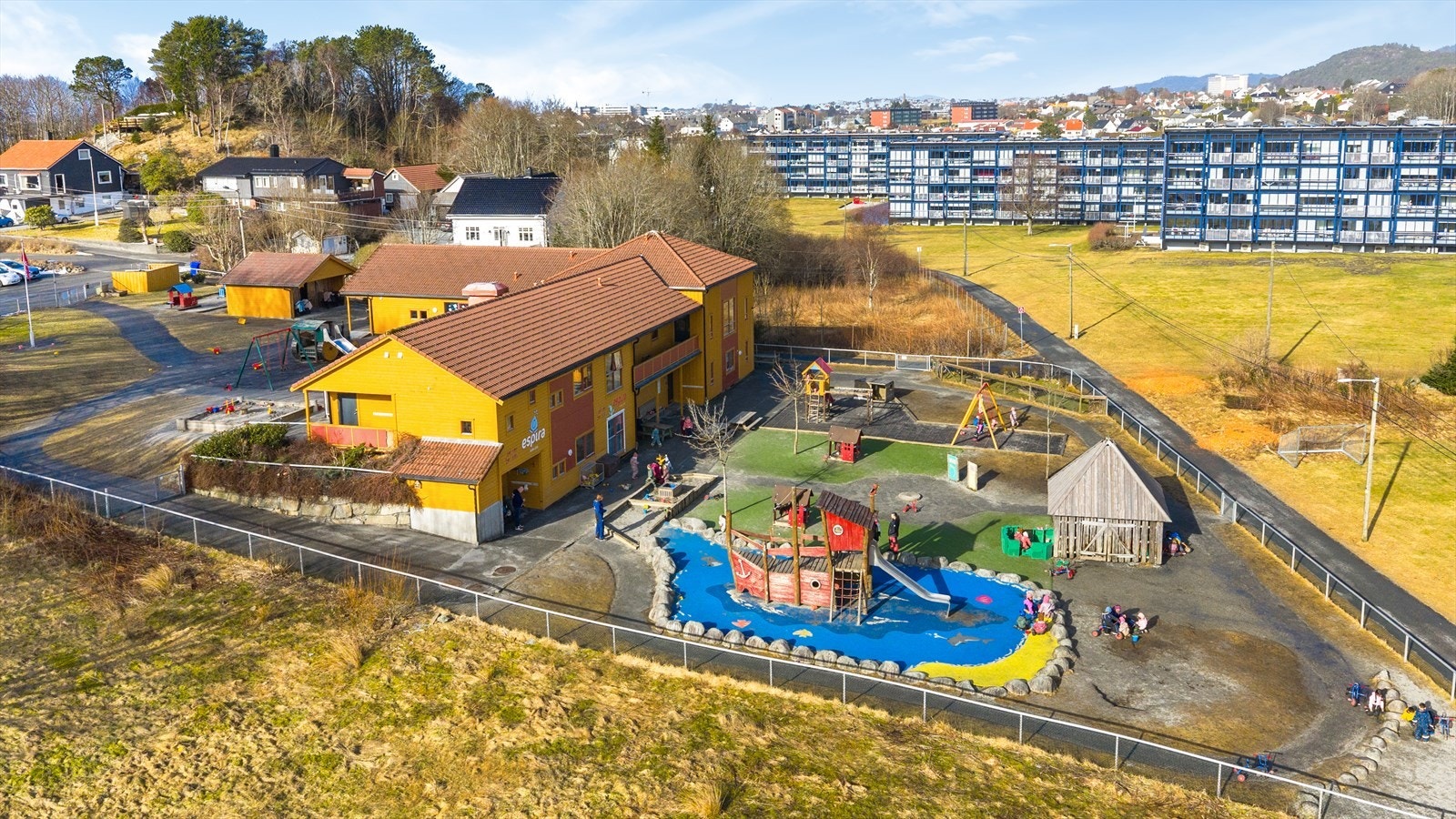 Det er også tilgang til barnehage i umiddelbar nærhet Galleribilde