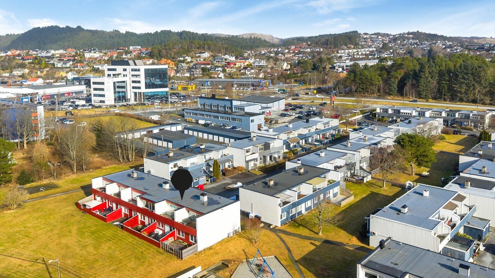 Boligen har en attraktiv beliggenhet i "Texasbyen" - et veletablert og populært boligområde i søre bydel Galleribilde