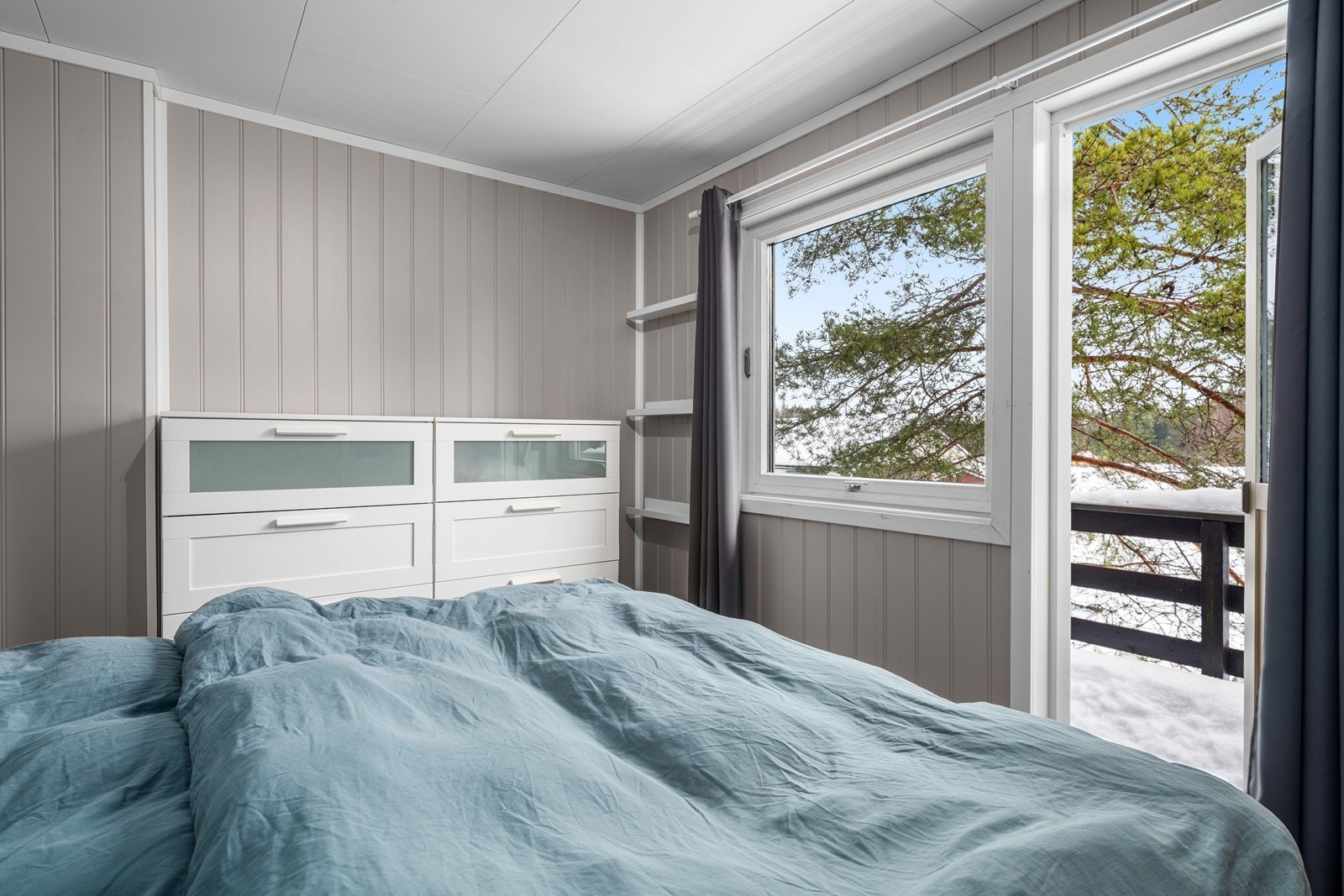 Fra soverommet er det direkte utgang til en egen balkong. Galleribilde