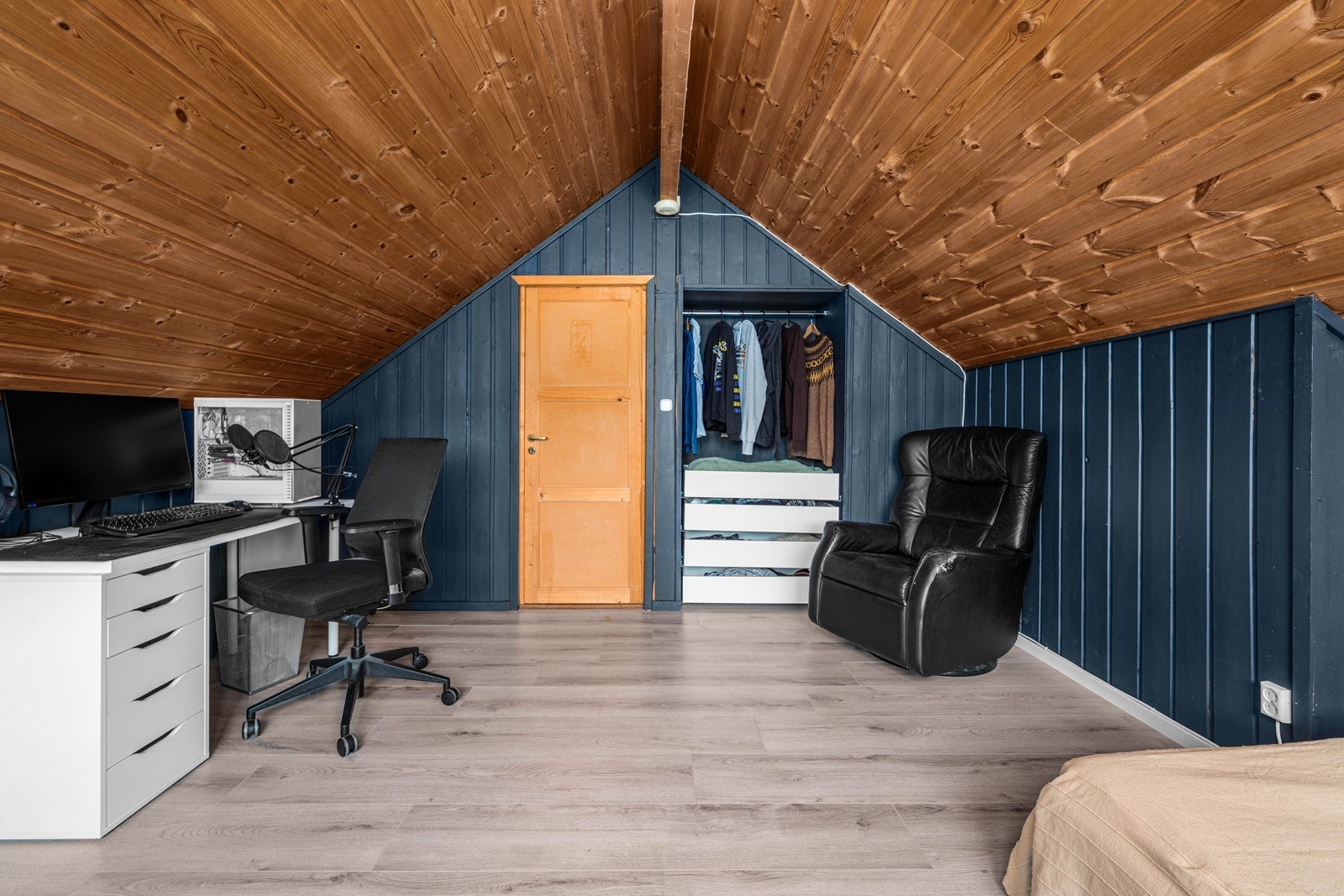 Her er det gode muligheter for oppbevaring i integrerte løsninger. Galleribilde