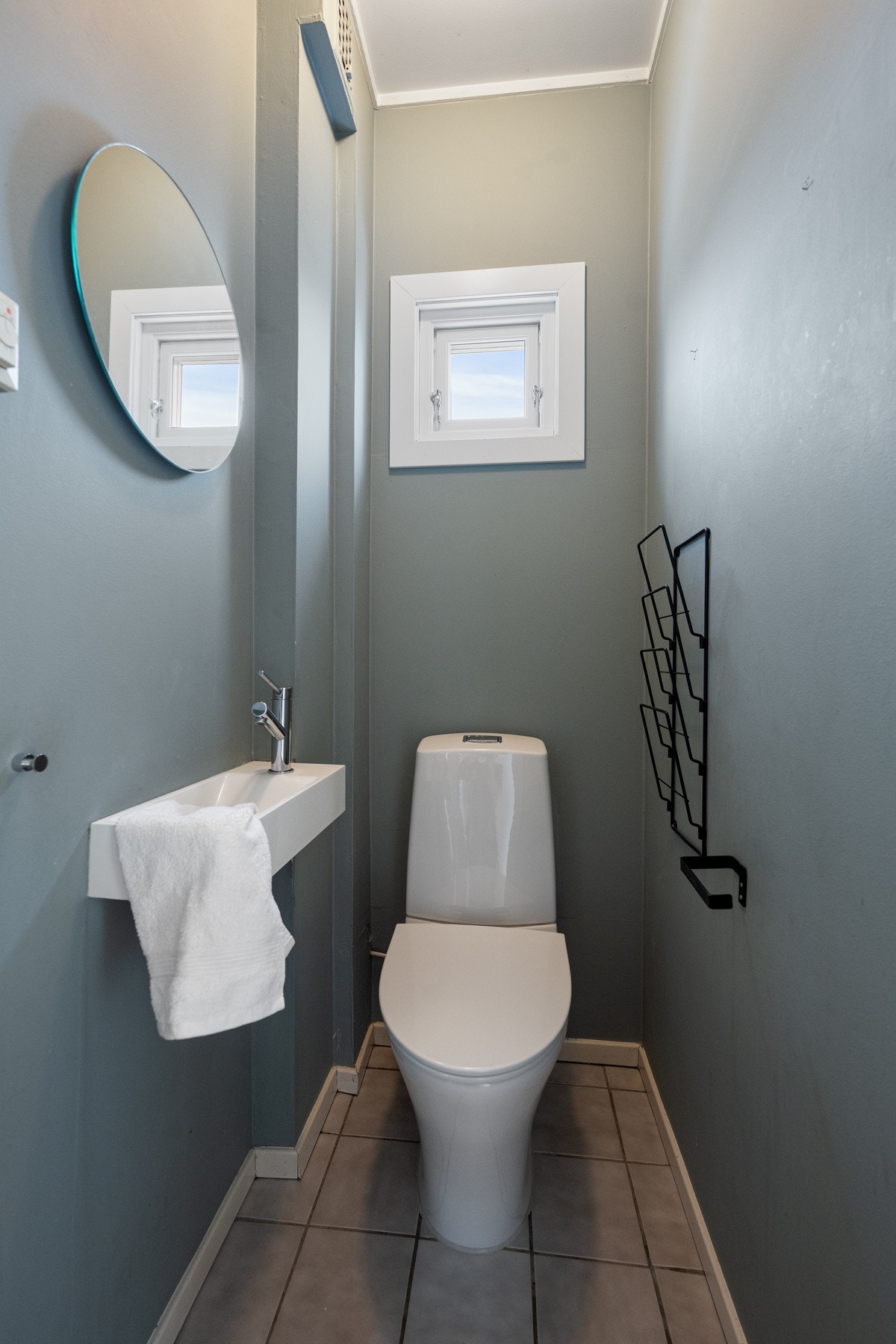 Fra gangen er det adkomst til et separat toalettrom. Galleribilde