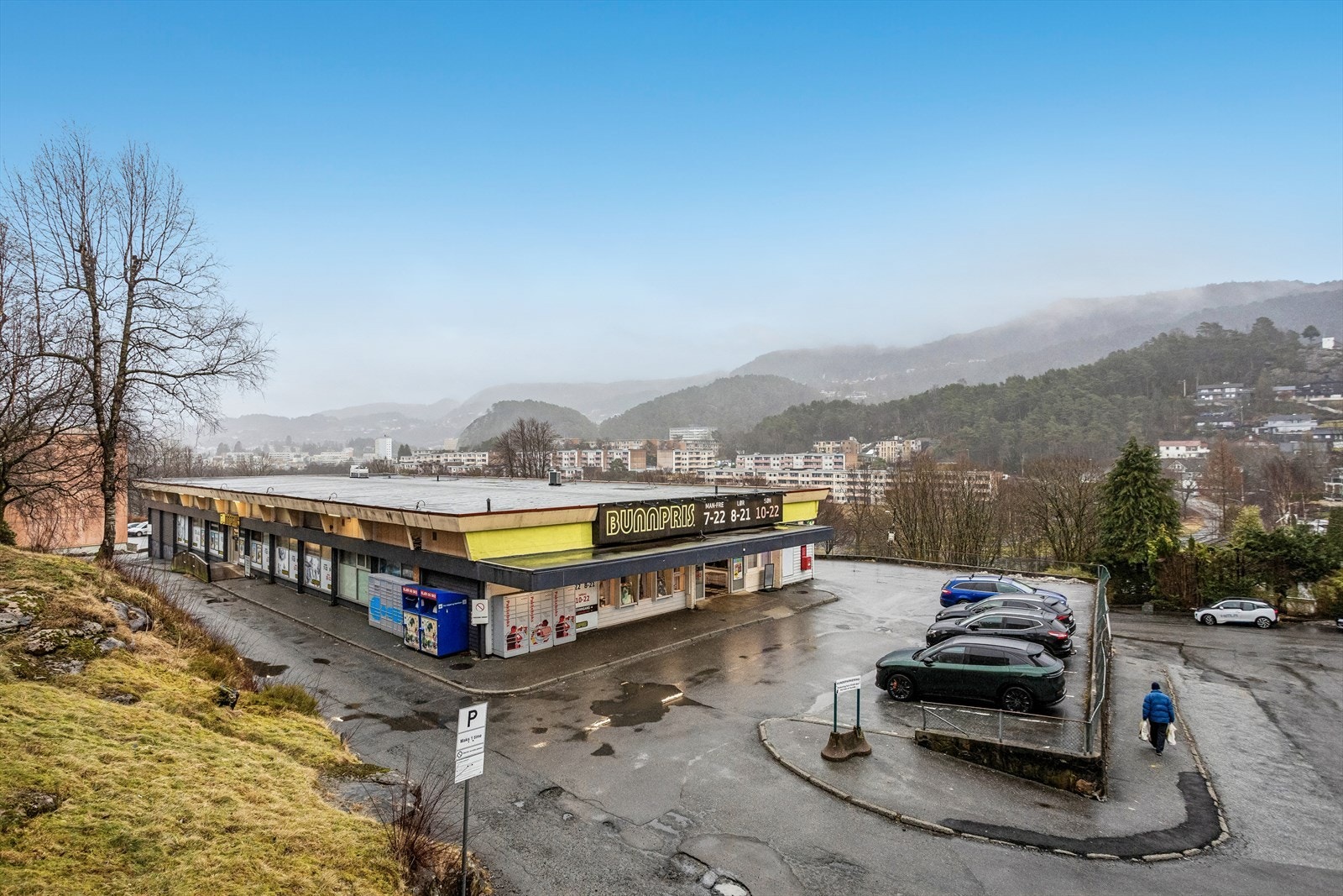 Hverdagslogistikken er enkel med søndagsåpne Bunnpris kun ett minutts gange fra døren. Galleribilde
