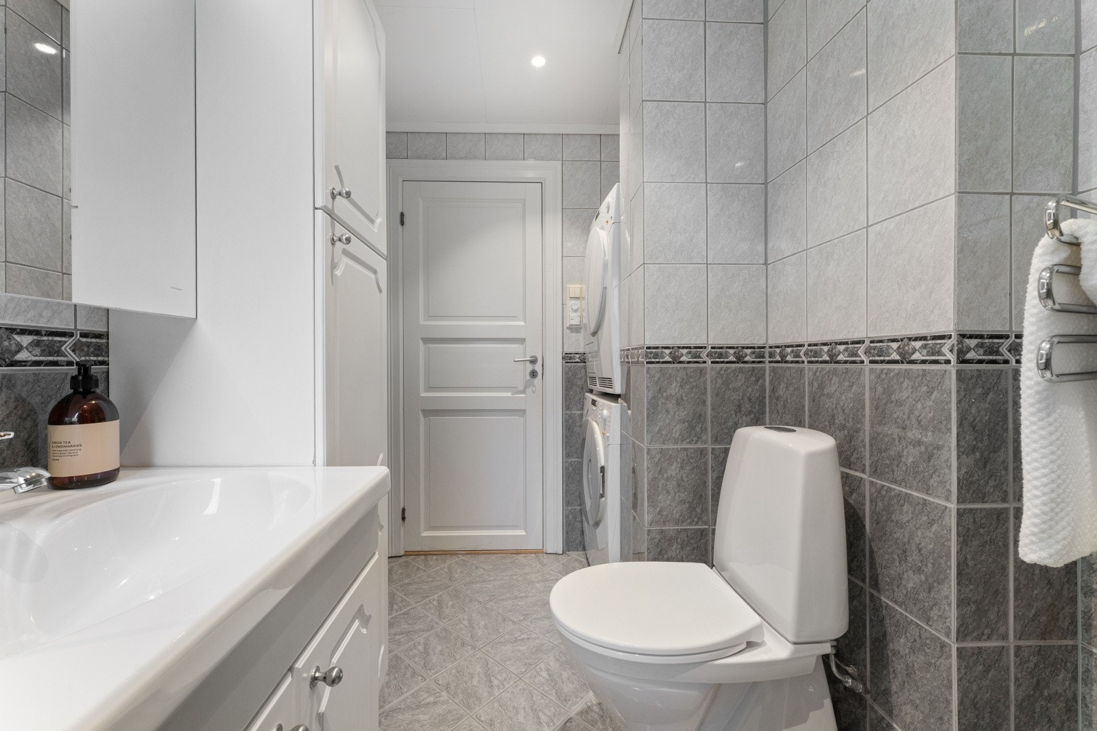 Her er det også opplegg til både vaskemaskin og tørketrommel. Galleribilde