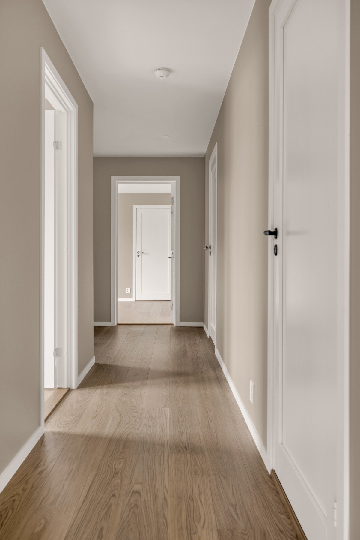 Hall i u.etg Galleribilde