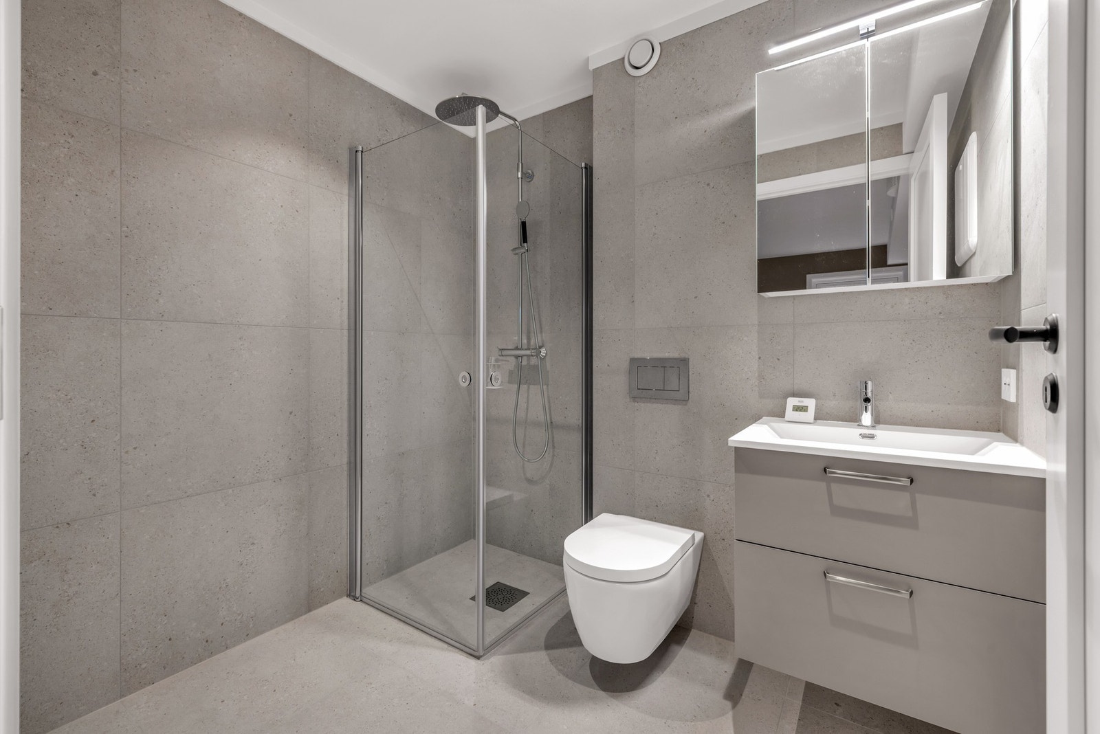 Bad/wc tilknyttet tenkt hybel del. Galleribilde