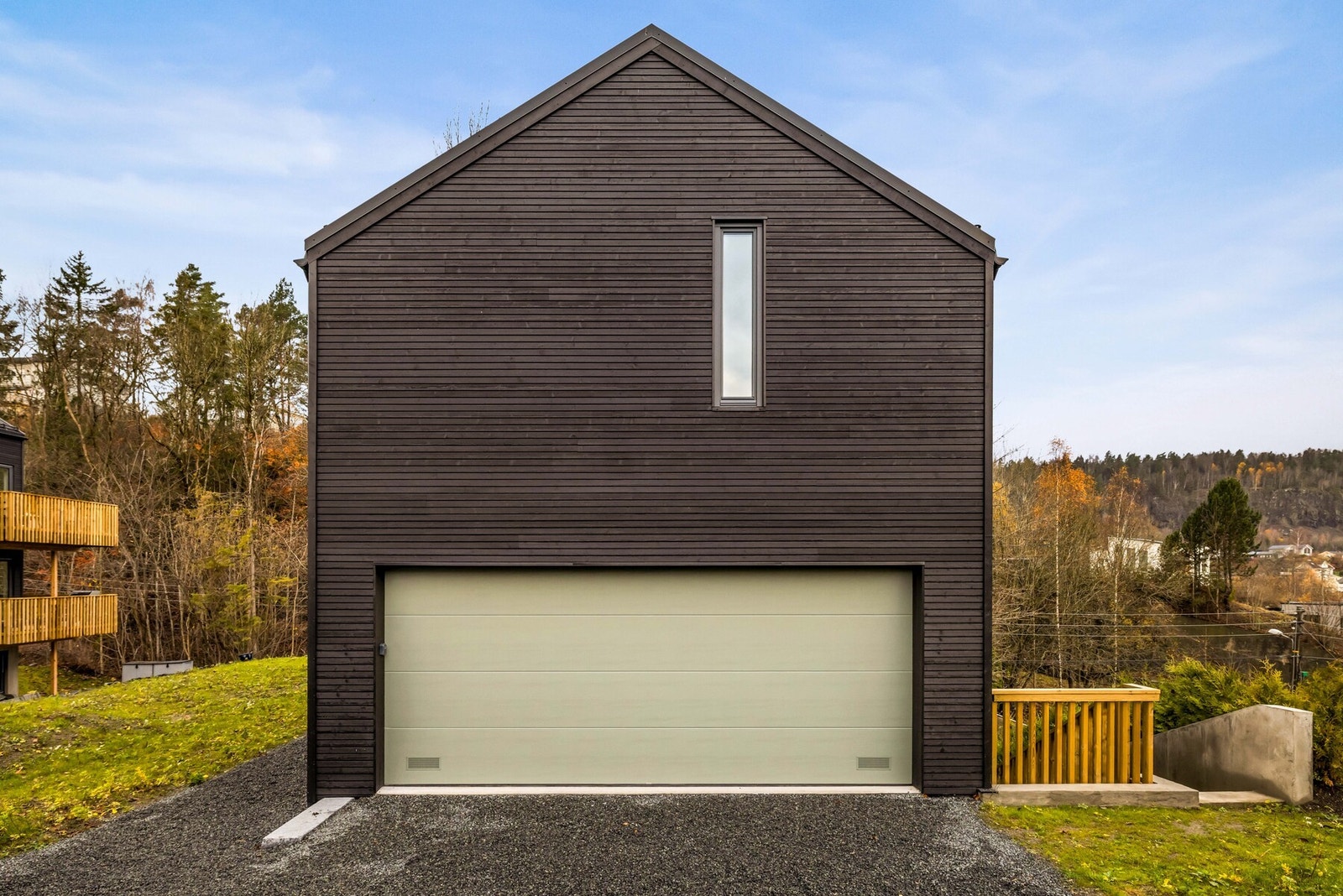 Dobbel garasje, 36 kvm innvendige mål. Galleribilde