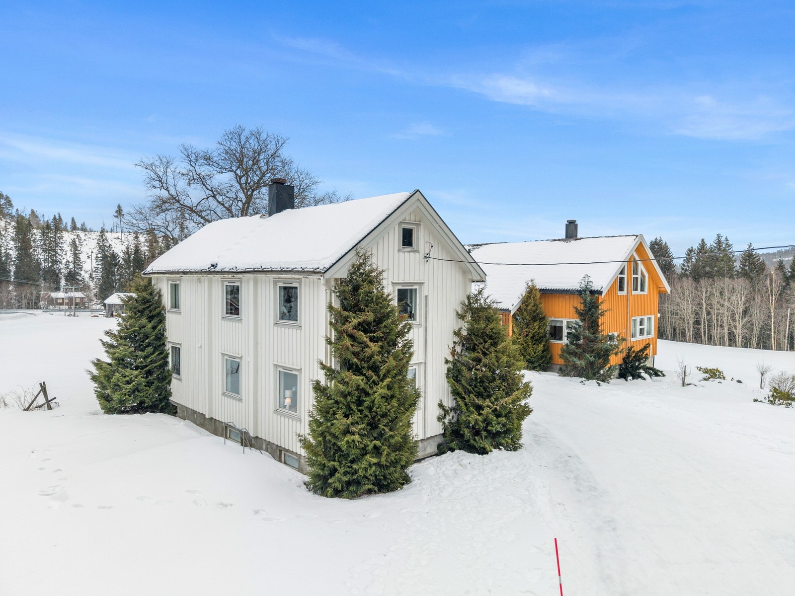 Kårboligen er ca 203m2 BTA, og er utleid p.t. Galleribilde