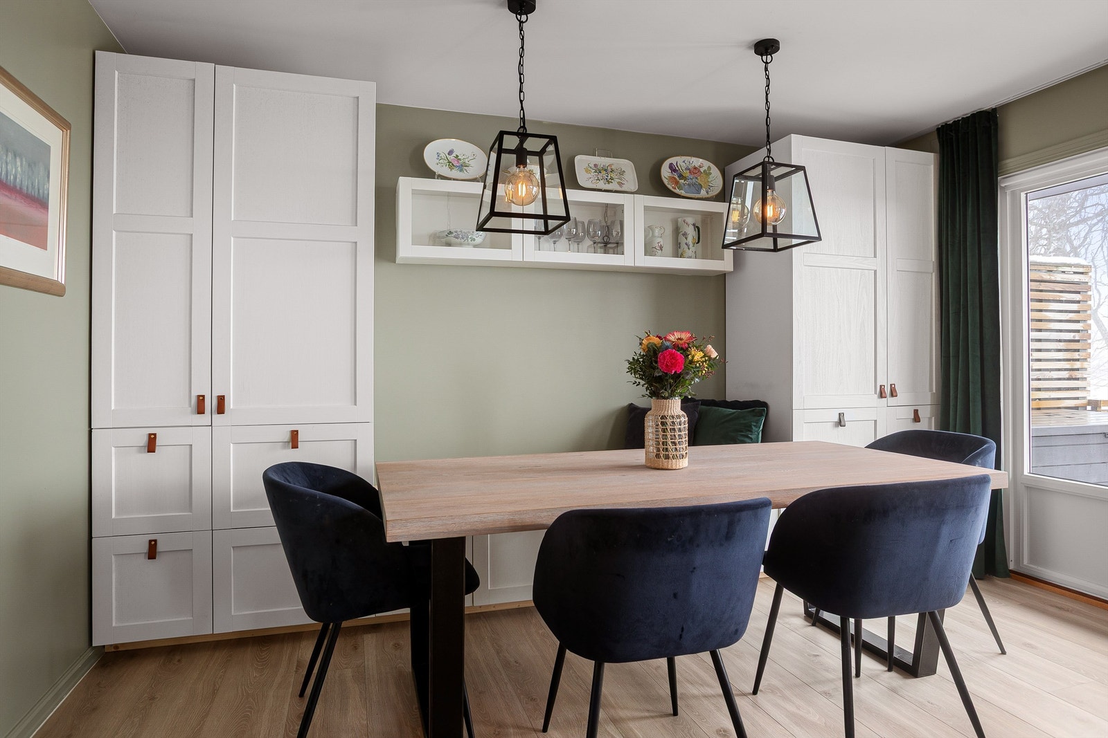 God plass til spisebord Galleribilde