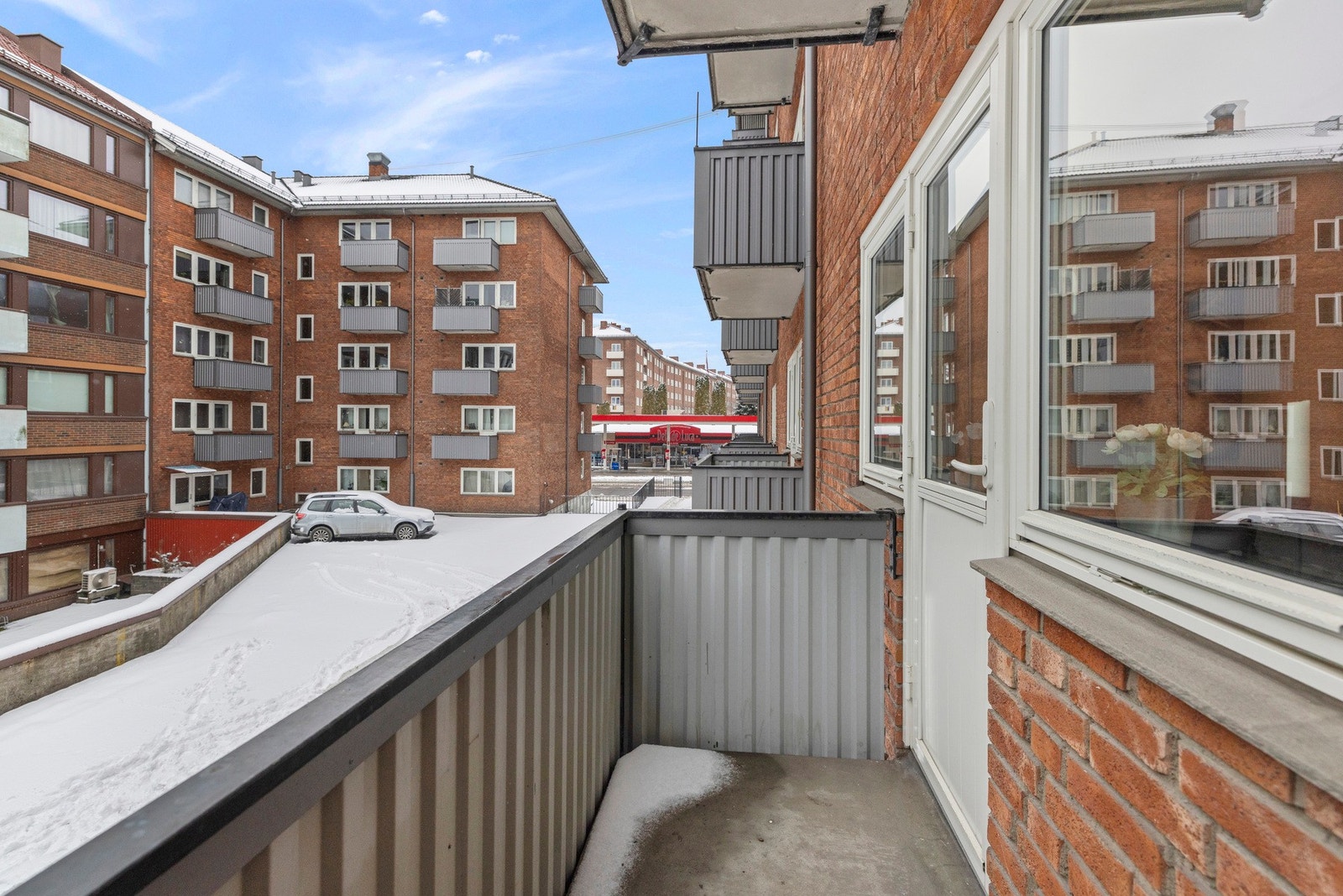 Her er det deilig kveldssol. Galleribilde