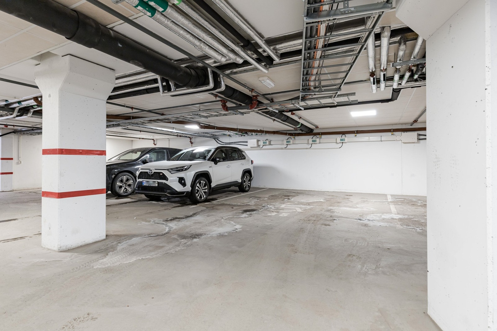 Det medfølger garasjeplass i parkeringskjeller. Galleribilde