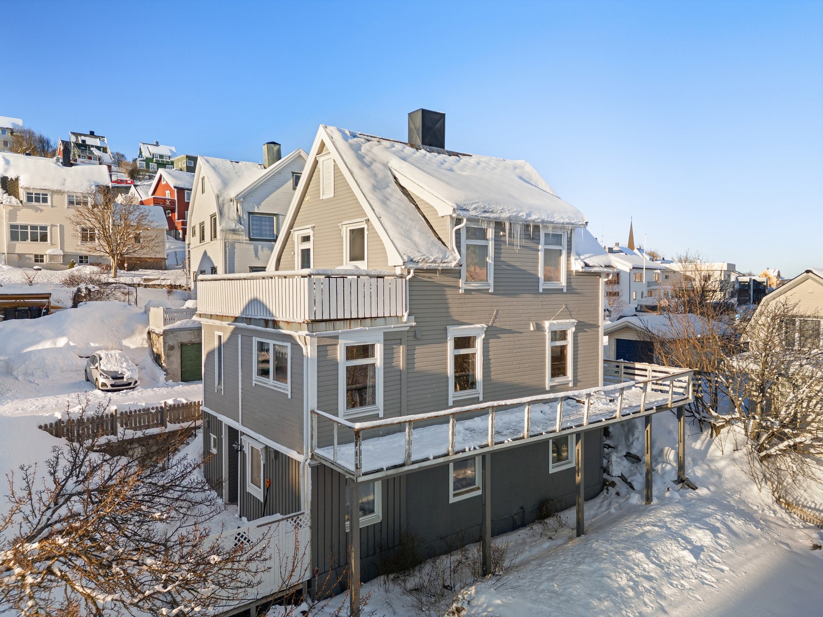 EIE eiendomsmegling v/Runar Bjørkelund har gleden av å presentere Hålogalands gate 49!
Foto: Slutskyi View Galleribilde