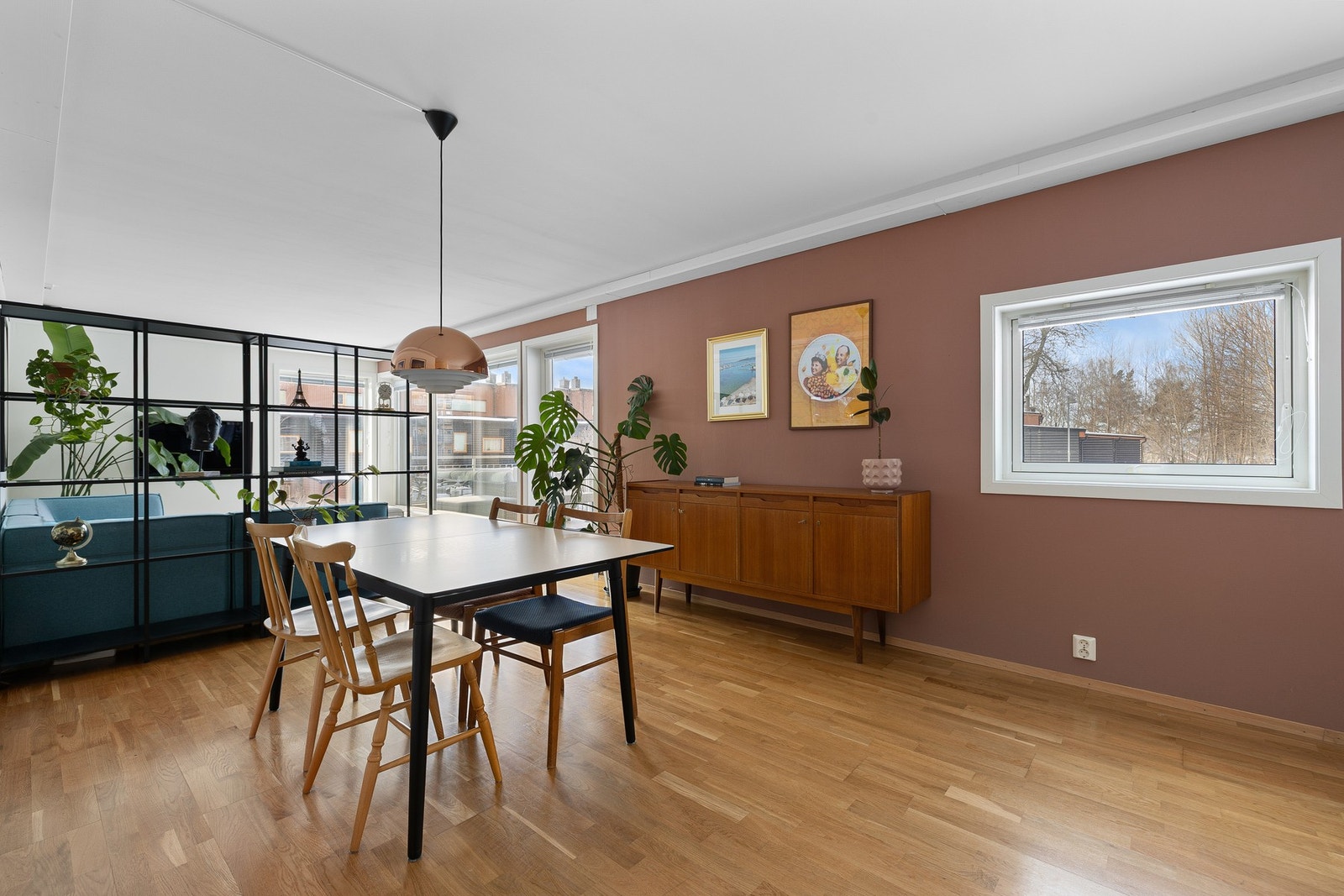 Det medfølger fast parkeringsplass i p-kjeller. Galleribilde