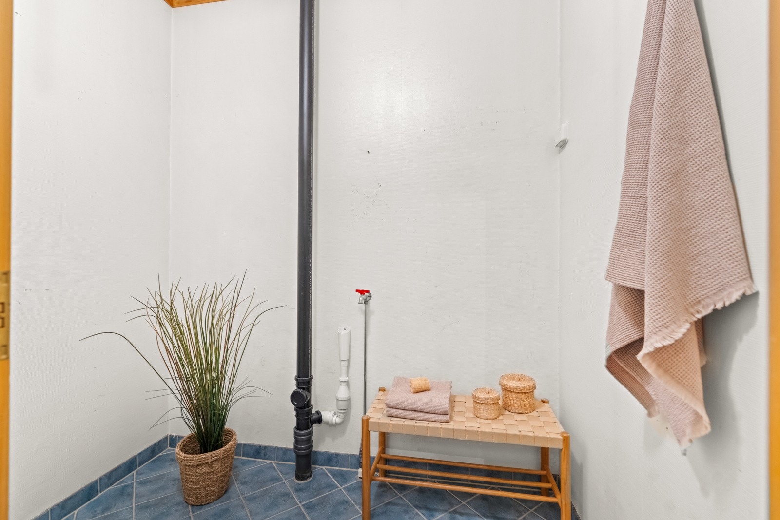 Tilknyttet vaskerom/bod Galleribilde