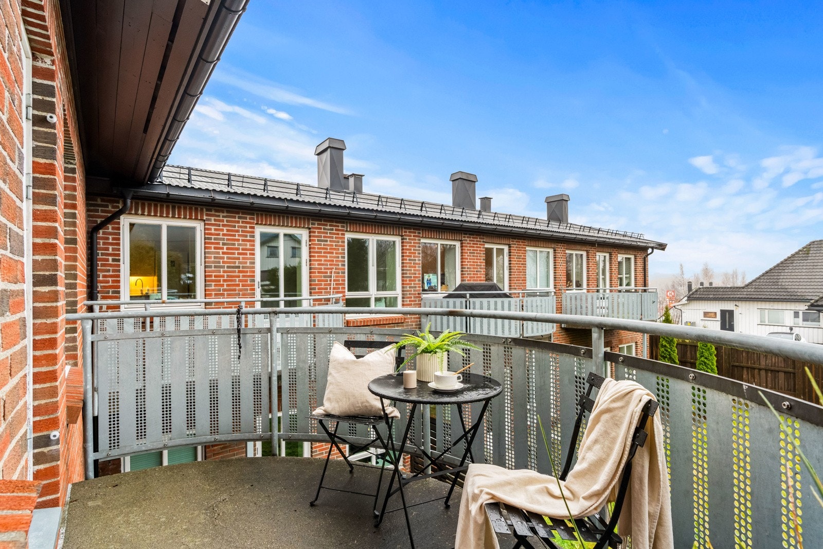 Balkong på 5 kvm med utgang fra stuen Galleribilde