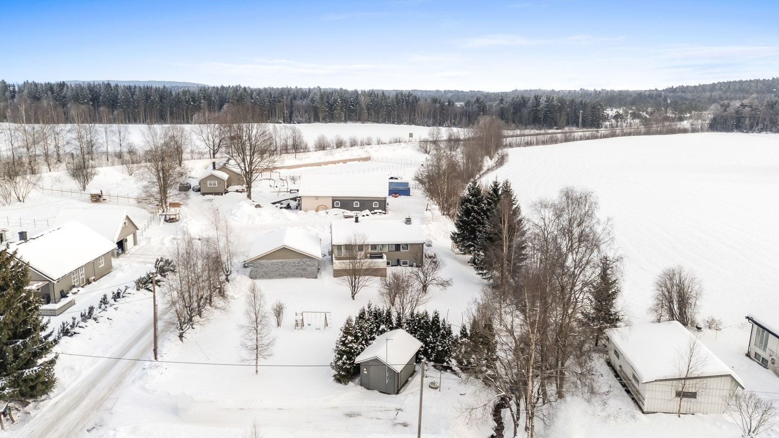 Området byr på umiddelbar nærhet til skog og mark, med flotte turmuligheter året rundt. Galleribilde