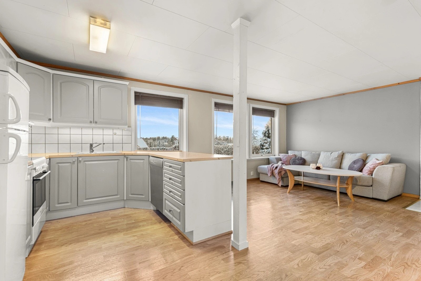 Stua med kjøkken Galleribilde