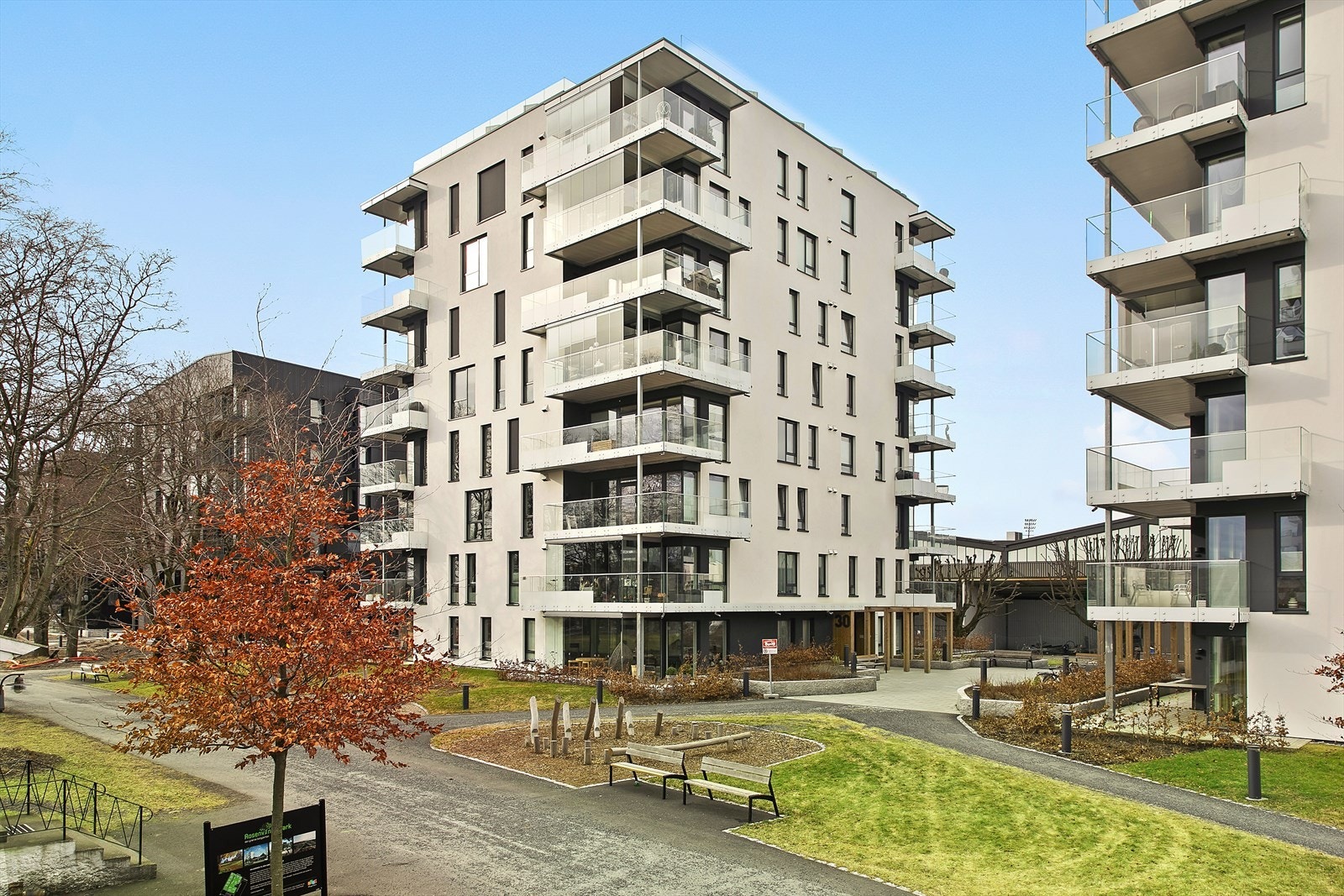 Rosenvinge Park ligger flott til på Høyda i Moss kommune med E6 kun noen få minutter unna. Galleribilde