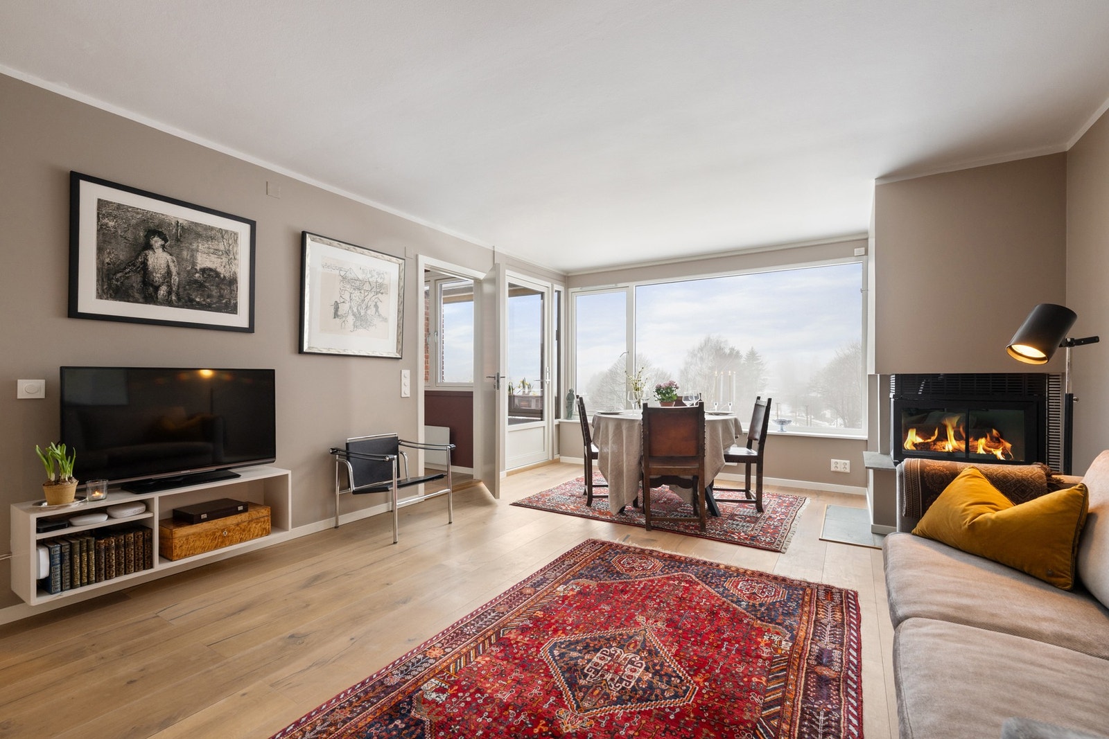 Velkommen til Sollerudveien 31 C - presentert av Anne Gerlyng Smith Galleribilde