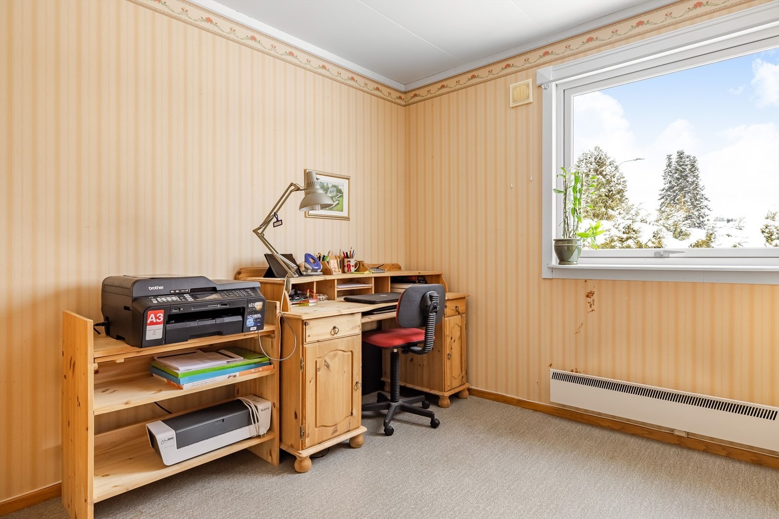 Soverom 3 er i dag innredet som et kontor. Galleribilde