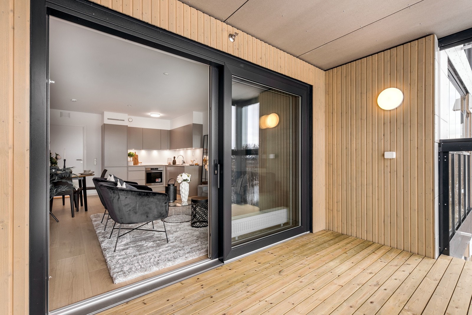 Her har man god plass til utemøbler etter eget ønske. Galleribilde