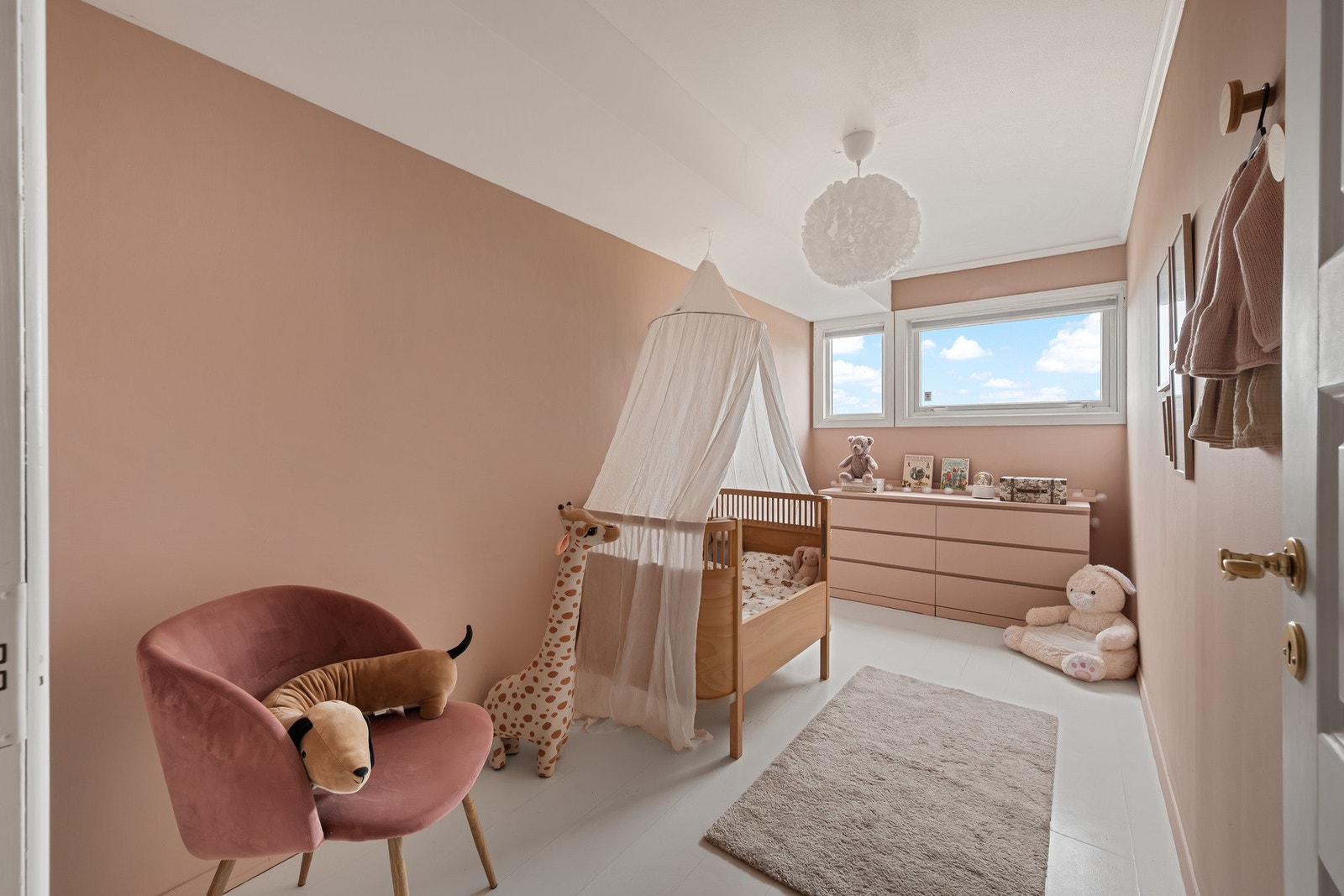 Soverom 3 kan innredes med standard soveromsmøblement. Galleribilde