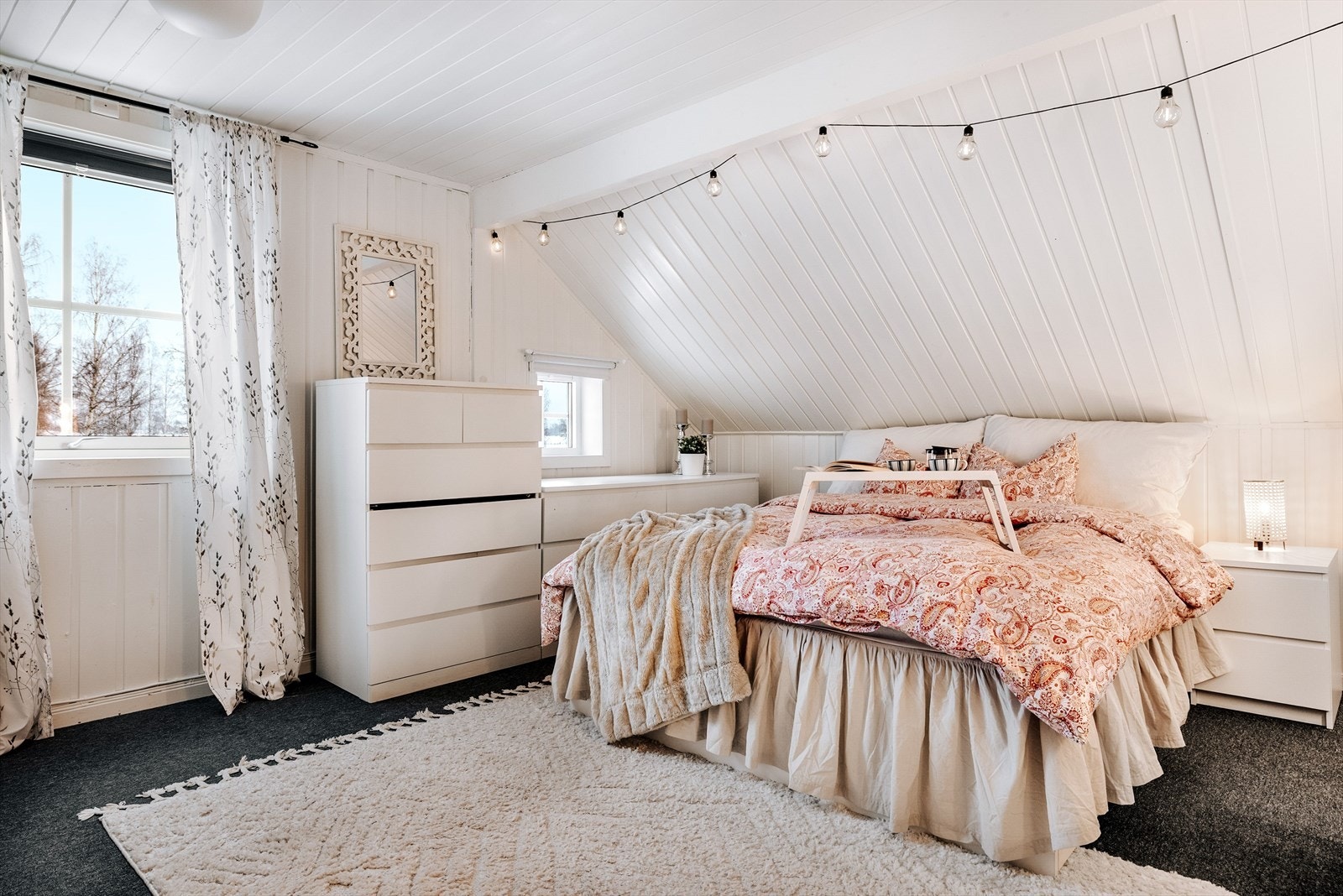 I 2. etasje er det to soverom, begge av god størrelse. Galleribilde