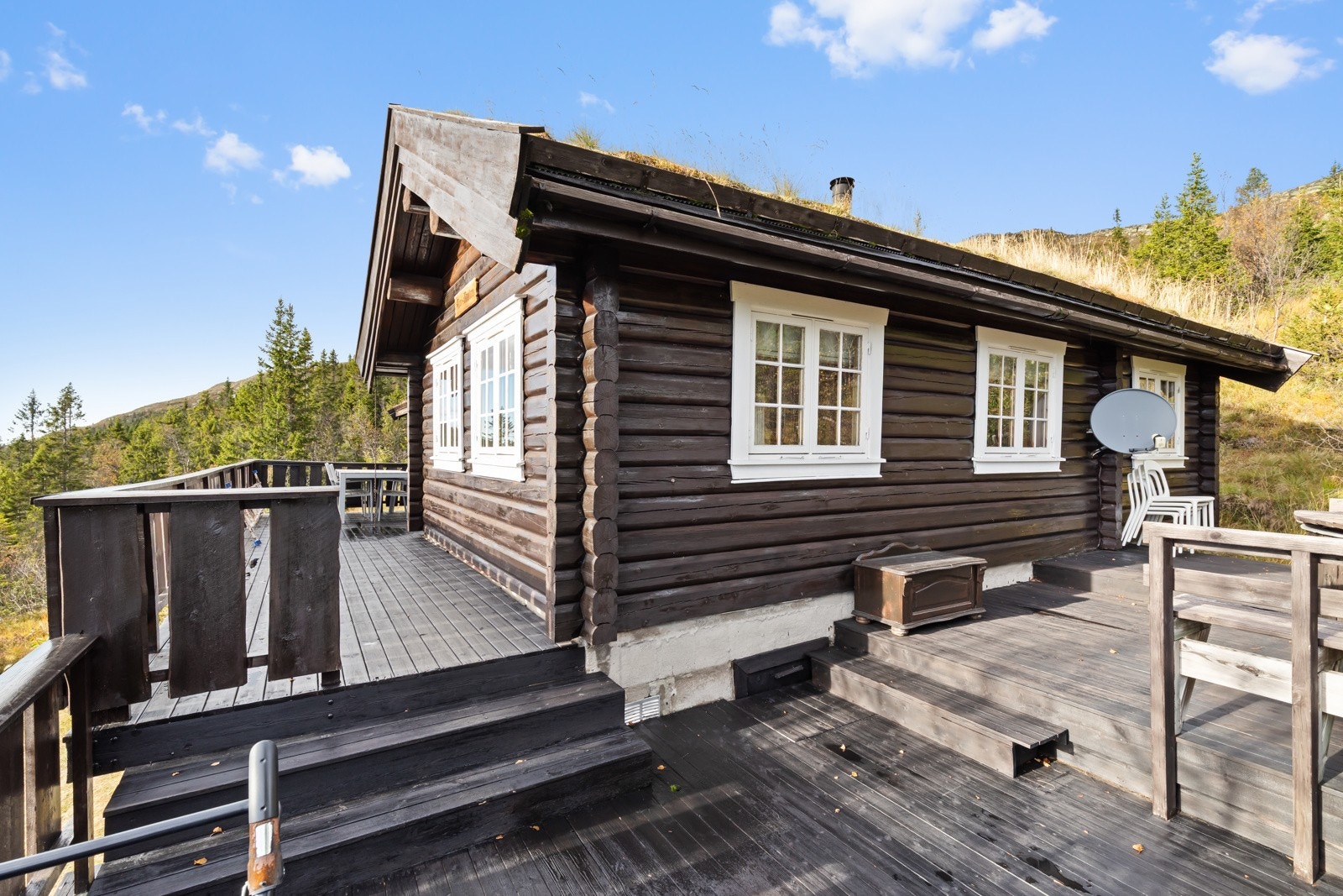 Stor terrasse i flere nivåer. Galleribilde