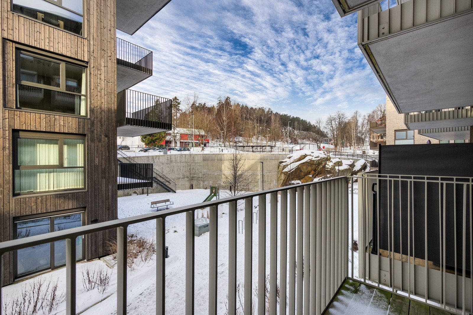 Flott vestvendt balkong på 6 kvm Galleribilde