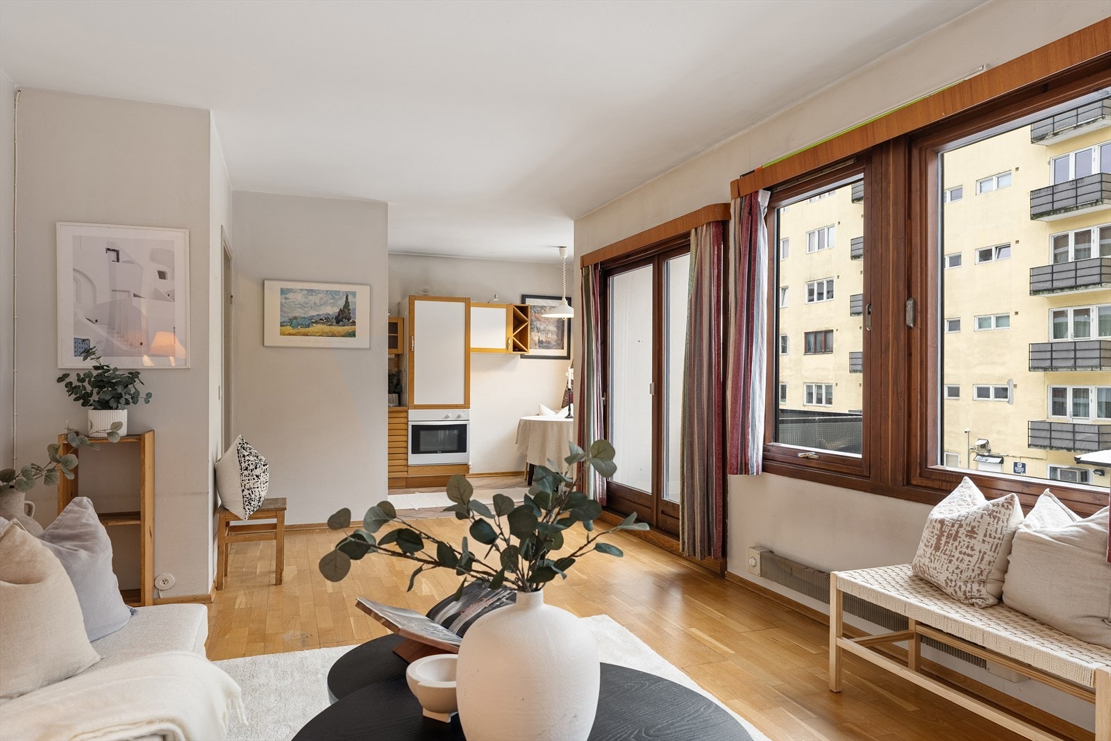 Leiligheten har en praktisk planløsning og den vender ut mot indre gårdsrom Galleribilde