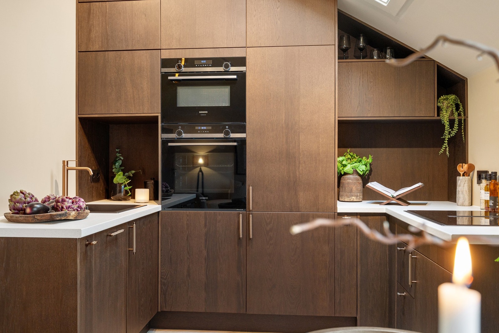 Toppleilighet med designmessig innredning, vestvendt balkong og opptil 4 meter takhøyde! Foto: Aakermann Photography (André Aakermann) Galleribilde