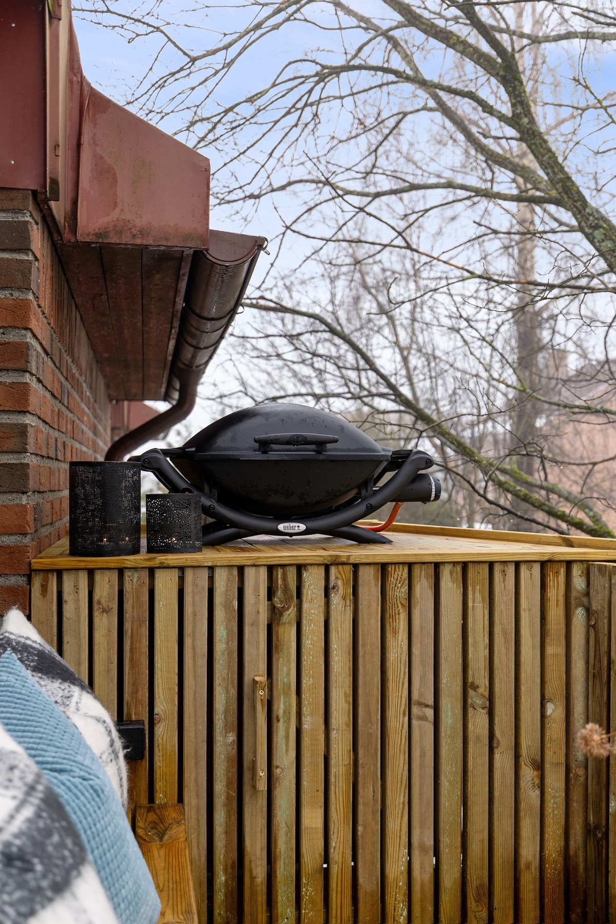 Tilpasset seksjon på balkongen for grill etc. Galleribilde