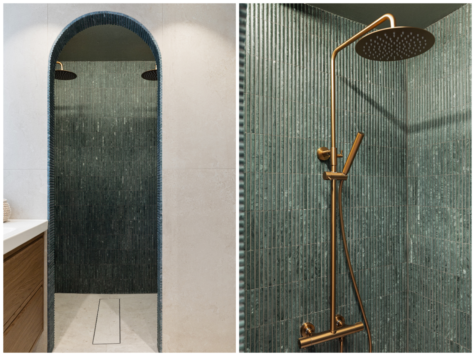 Drømmebad! Svært eksklusive fliser i grønn, rillet marmor. Tilpasset bue-åpning til dobbeldusj med messing-armaturer. Galleribilde