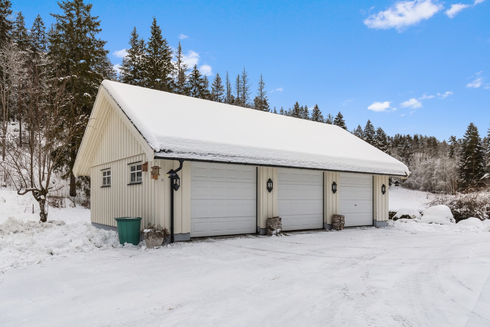 Trippel garasje Galleribilde