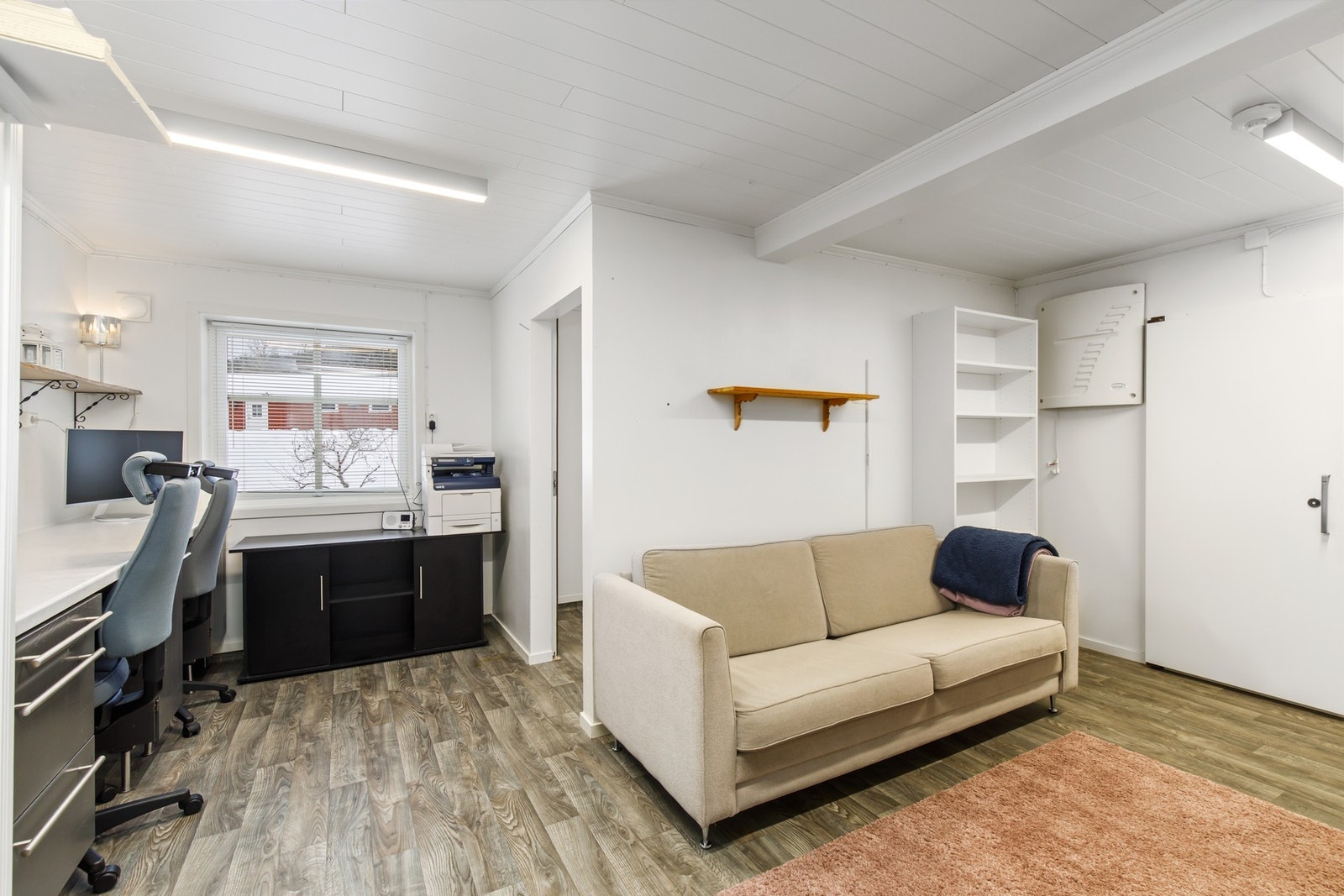 Kontor innenfor kjøkkenet Galleribilde