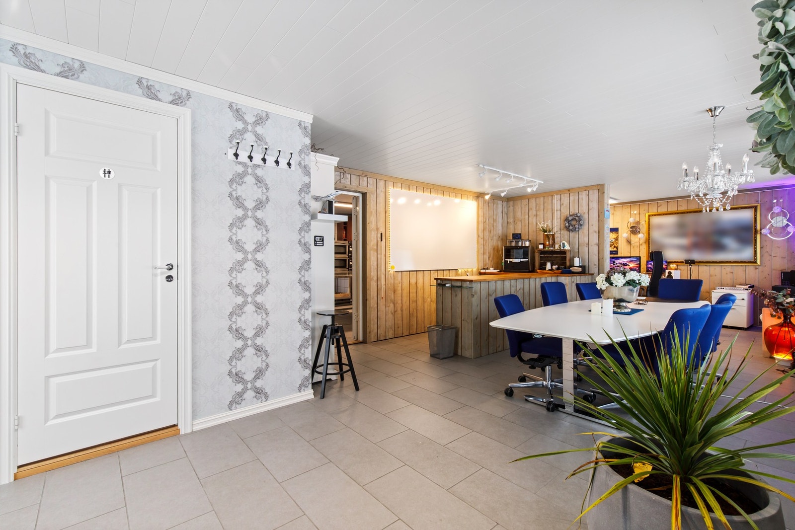 I dag benyttes butikken som kontor Galleribilde