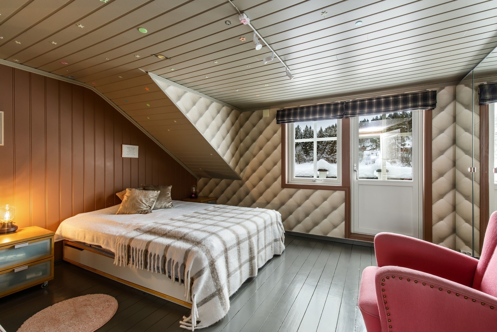 Dette soverommet har også balkong Galleribilde