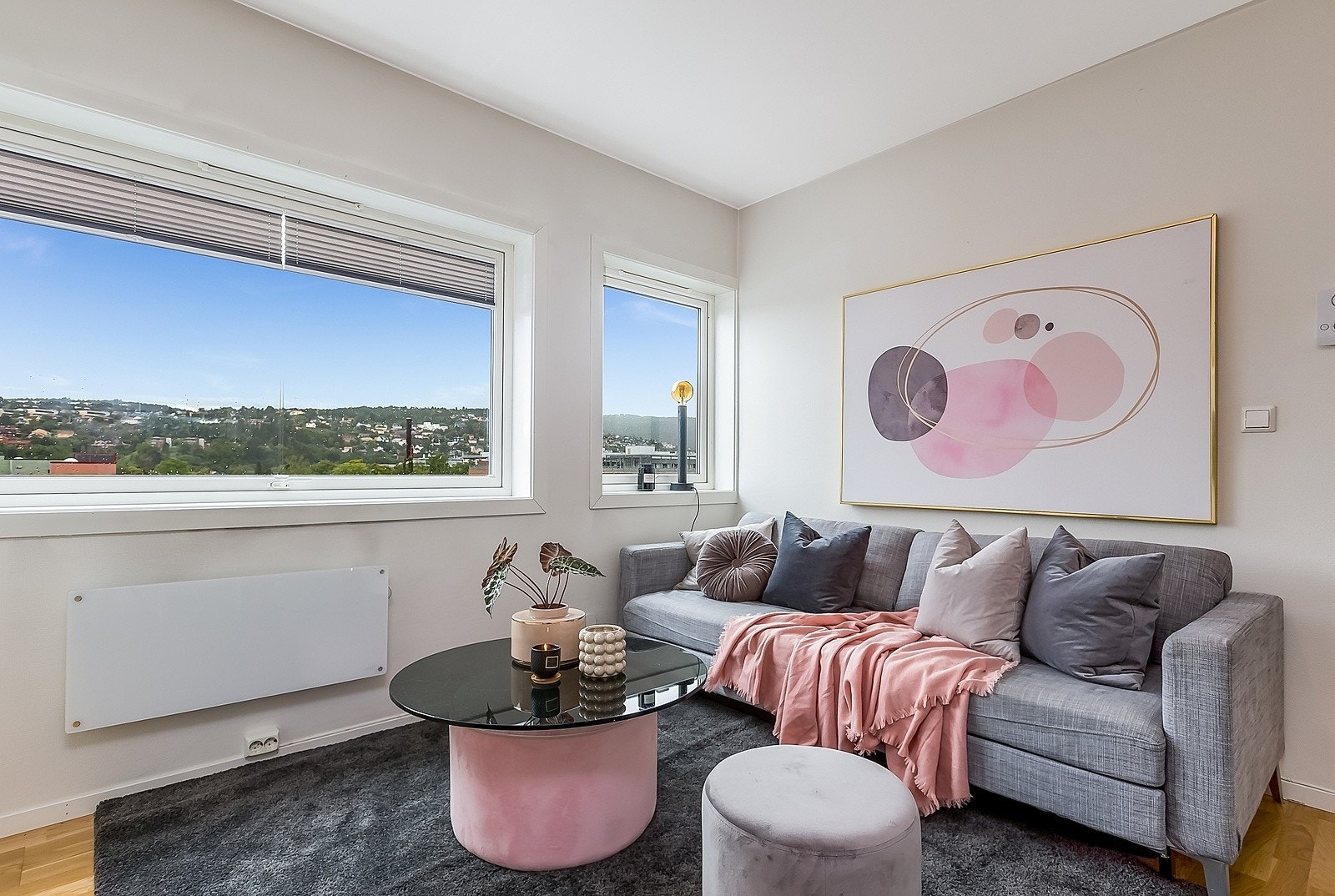 Velkommen til Udbyens gate 5B - Innbydene 2- roms selveierleilighet med fantastisk beliggenhet i byggets toppetasje. Foto: Effekt. Galleribilde