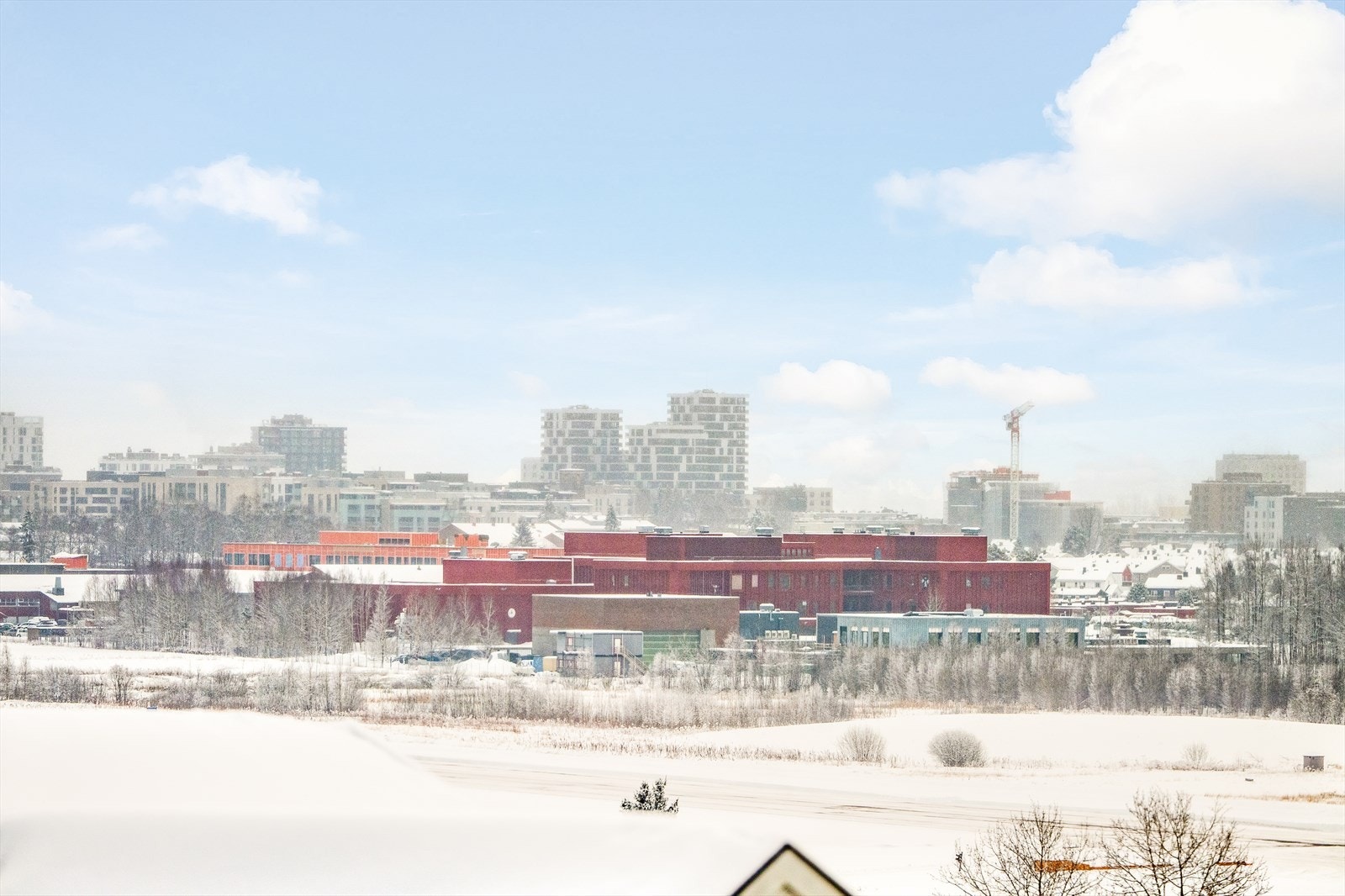 Fra balkongen har du langstrakt utsikt helt til Lillestrøm. Galleribilde