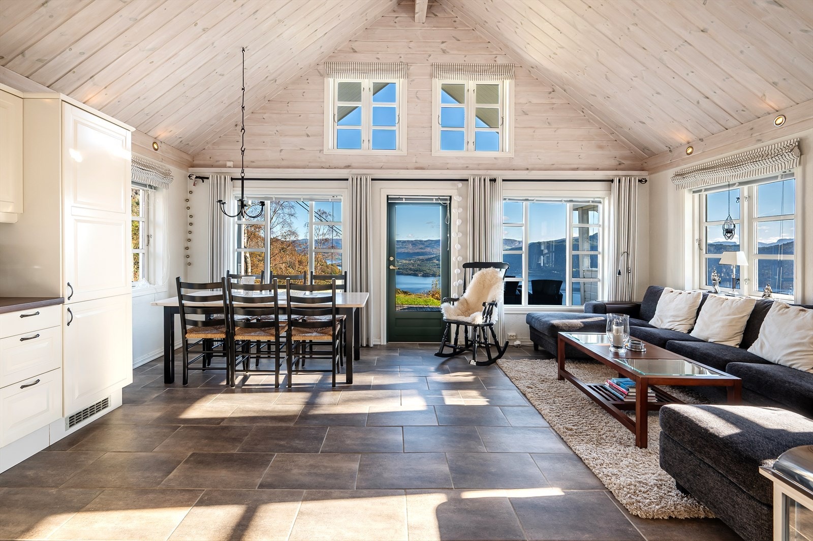 Fantastisk utsikt under koselige sammenkomster. Galleribilde