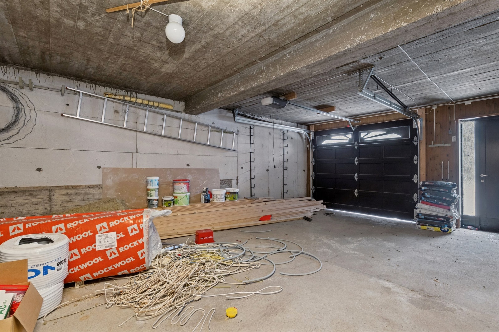 Garasje. Galleribilde