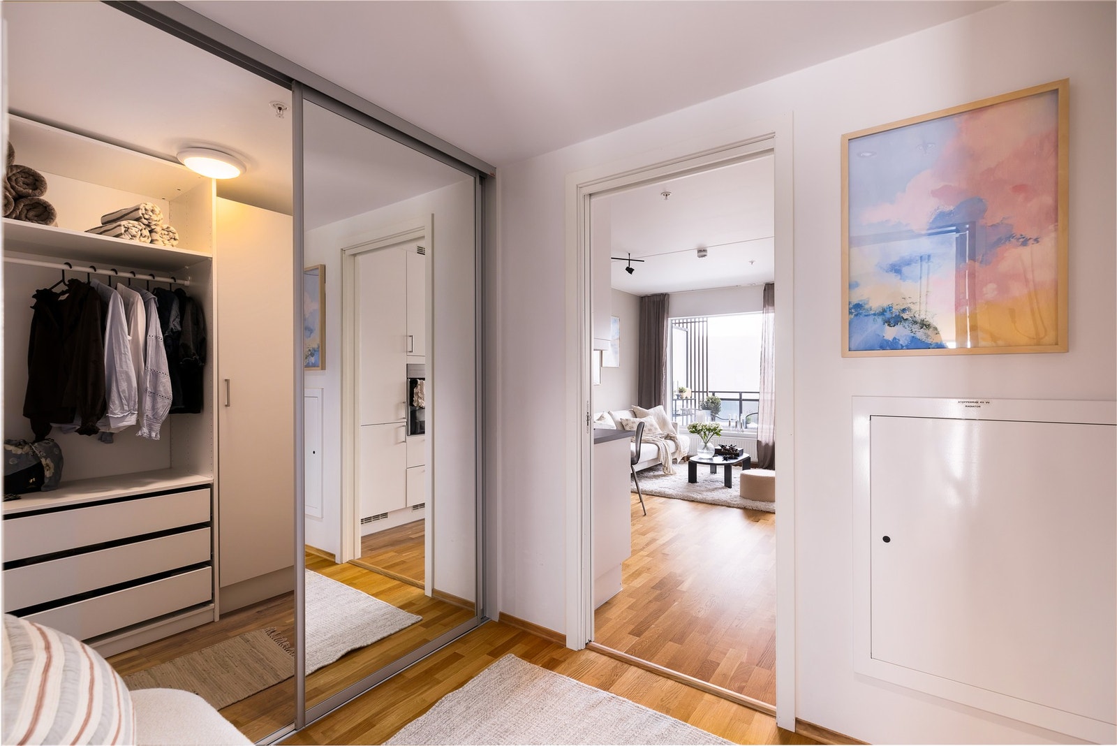 Downlights i himling gir et moderne og behagelig lys. Galleribilde