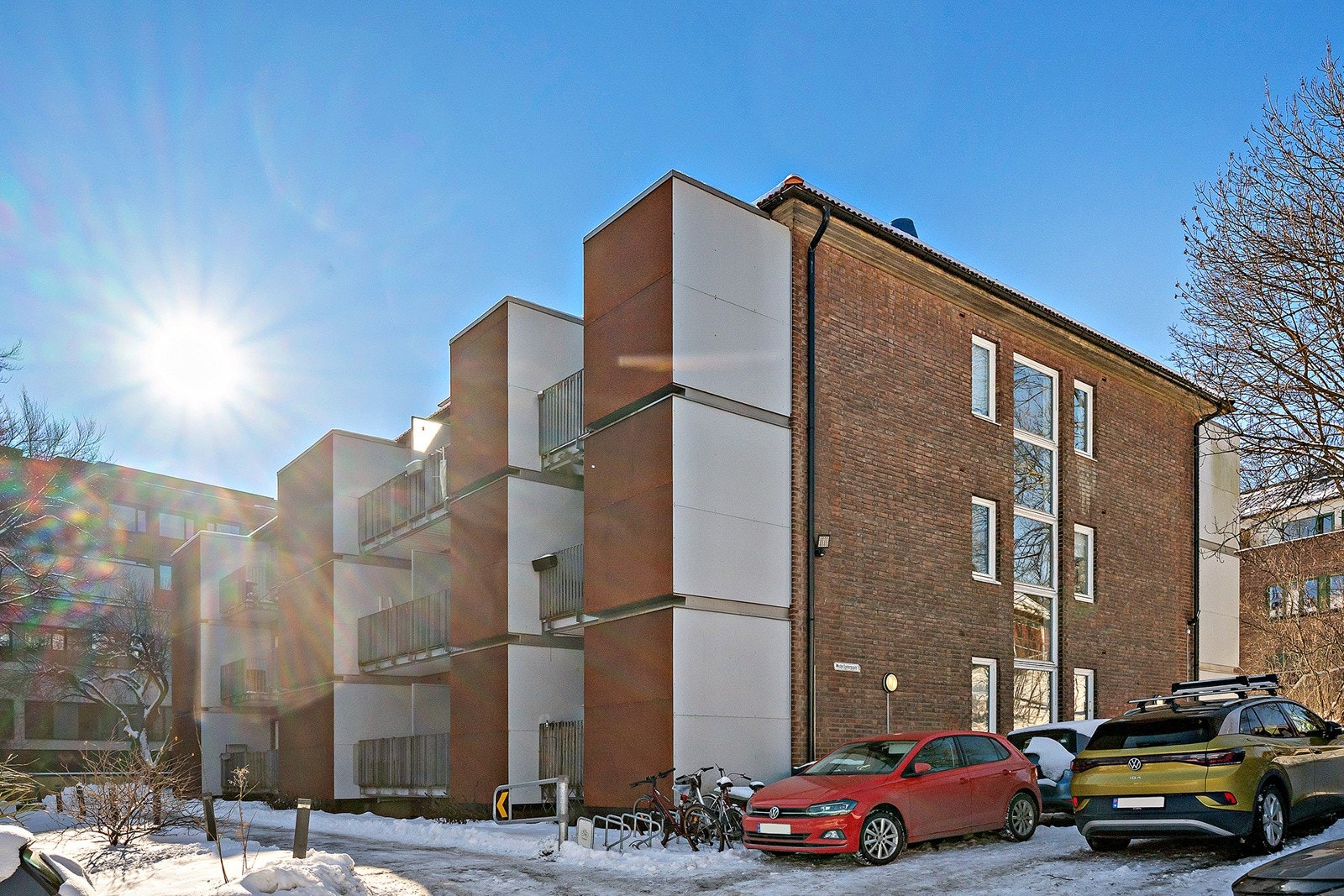 Fasade, flott beliggenhet i 2. etasje Galleribilde