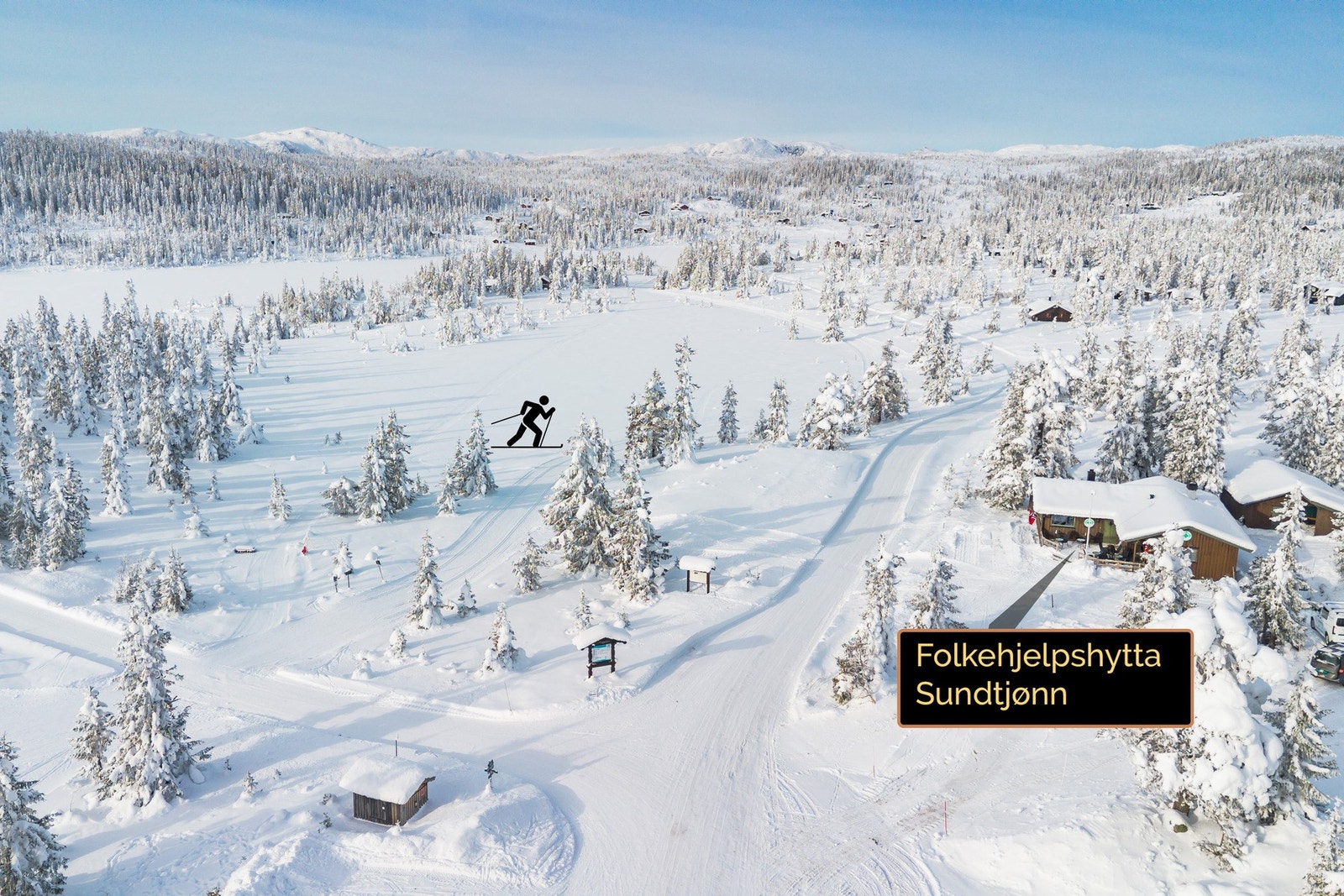 Skiløypene starter ved Folkehjelpshytta på Sundtjønn, som byr på servering av kakao og vafler. Galleribilde