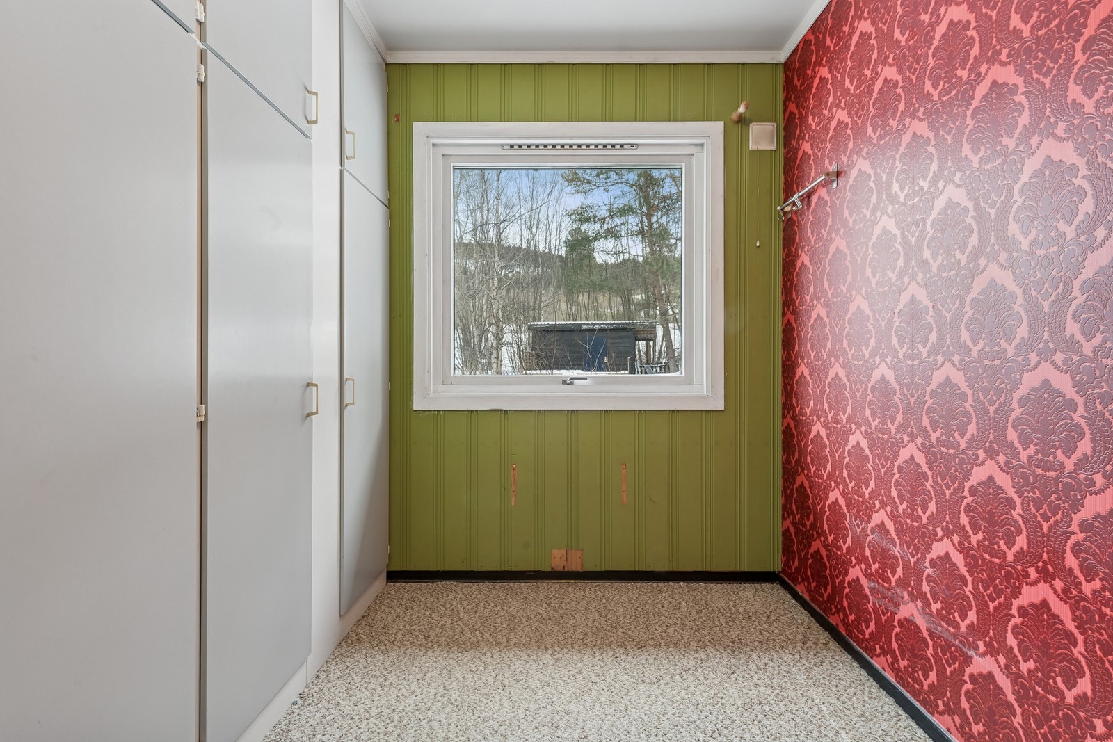 Soverom med garderobeløsning. Galleribilde