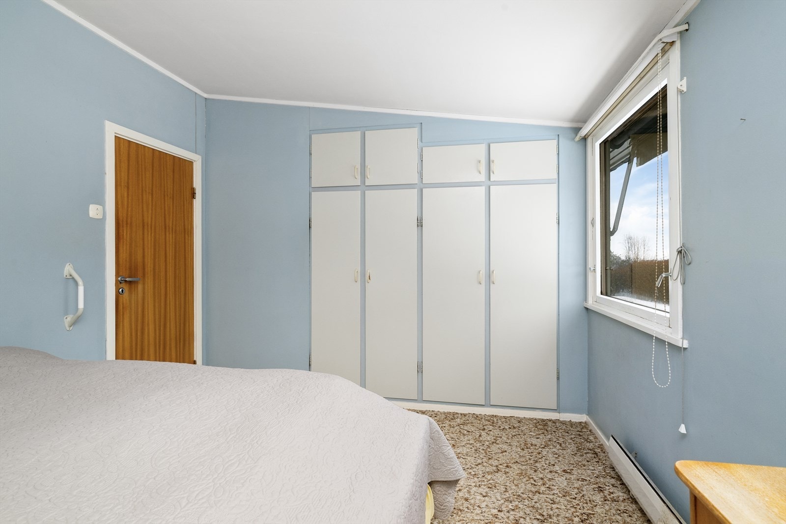 På hovedsoverommet er det utvendige markiser for solskjerming. Galleribilde